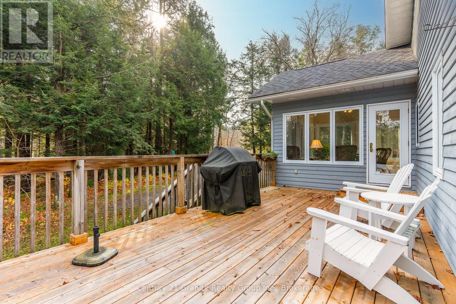 3526 West Shore Road, Dysart Et Al (Havelock), Ontario  K0M 1S0 - Photo 42 - X12029218