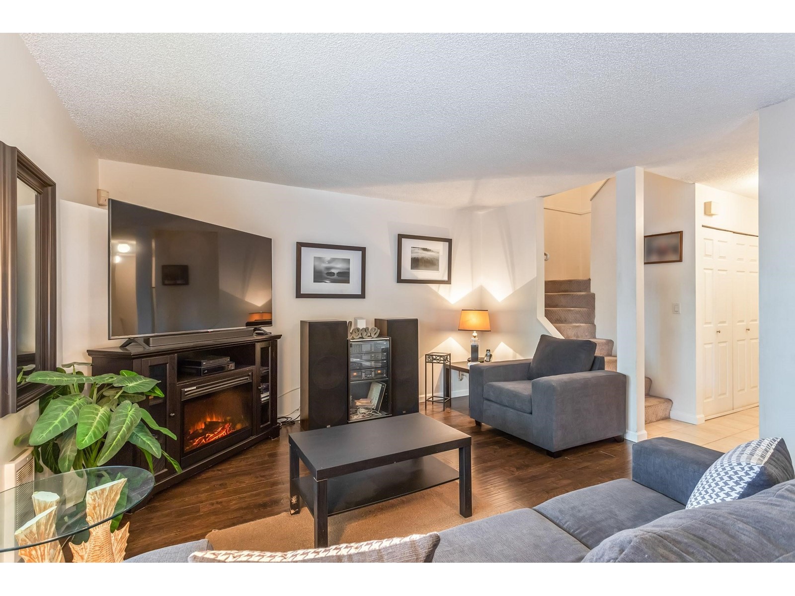 200 10620 150 Street, Surrey, British Columbia  V3R 7R9 - Photo 5 - R2966218