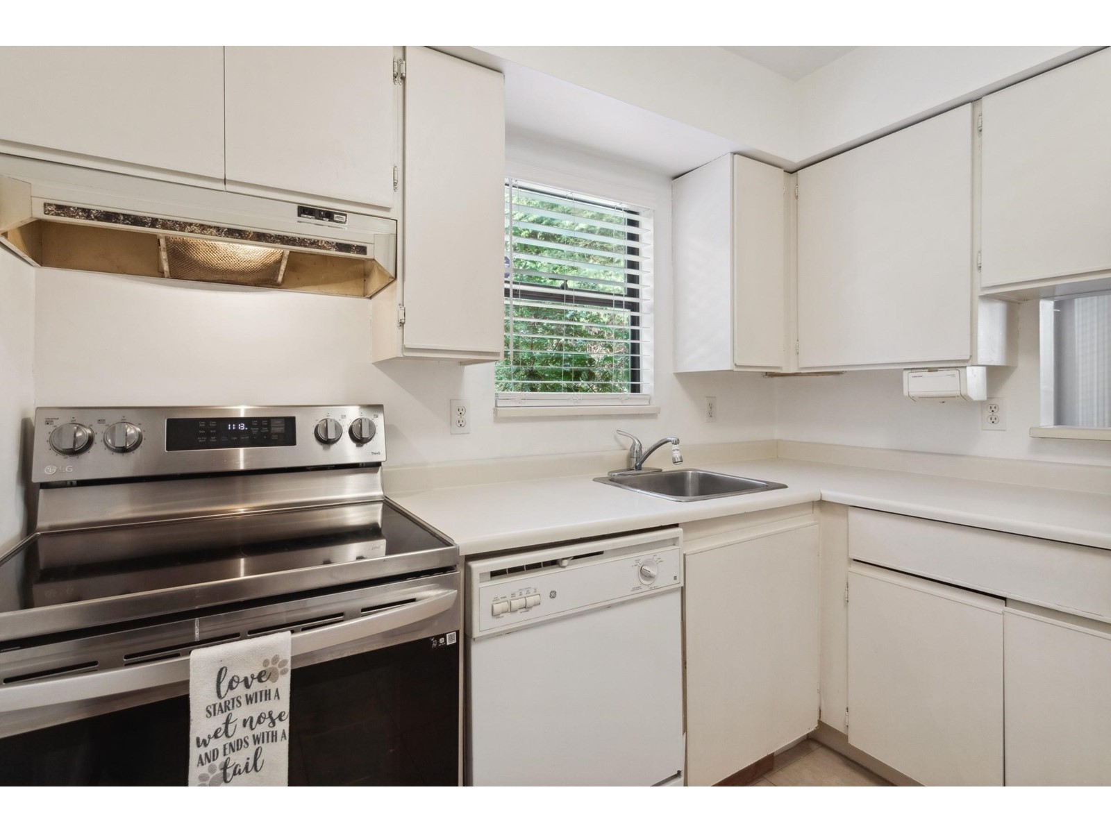 200 10620 150 Street, Surrey, British Columbia  V3R 7R9 - Photo 11 - R2966218
