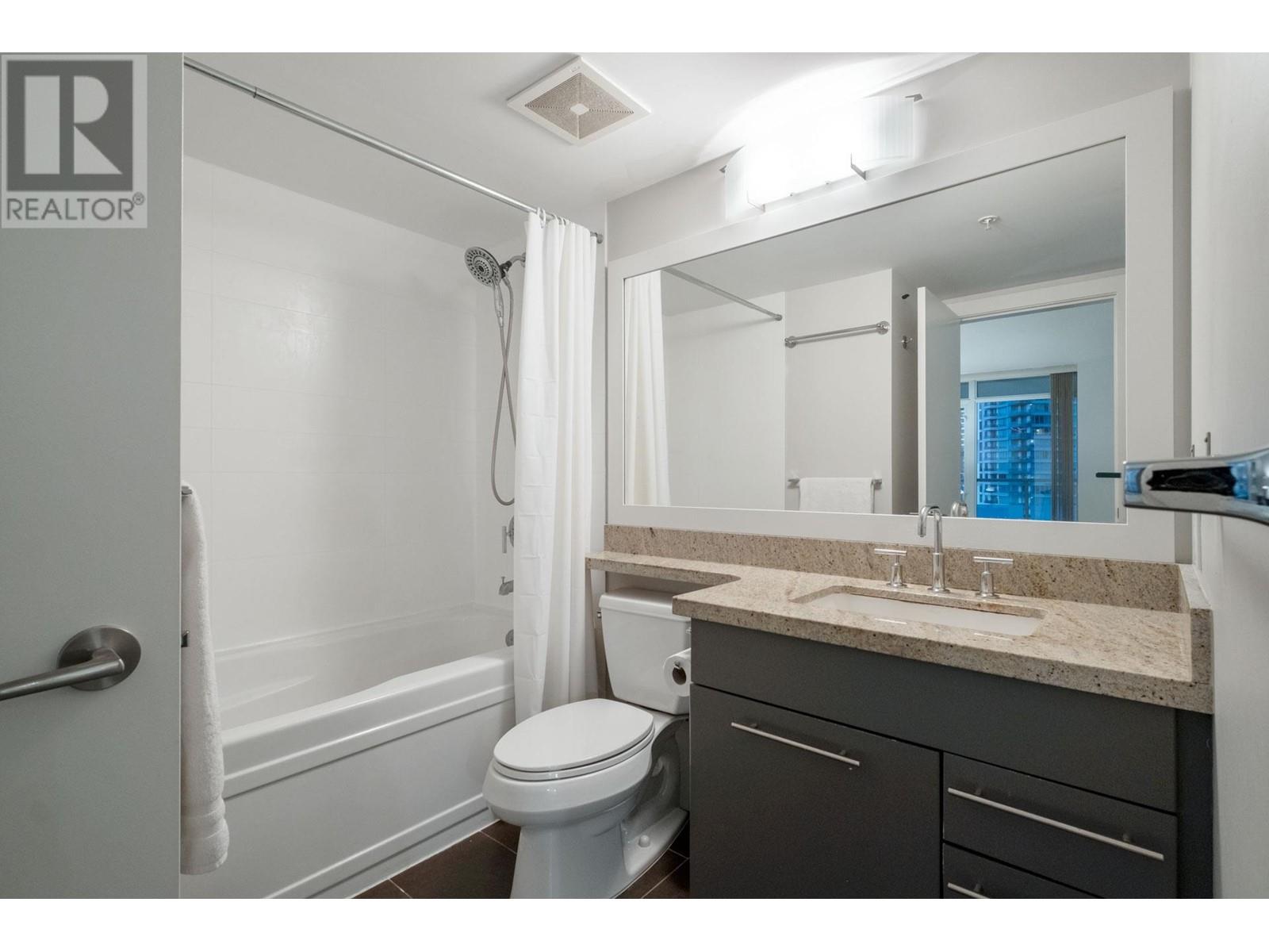 Listing Picture 11 of 16 : 1906 2133 DOUGLAS ROAD, Burnaby / 本拿比 - 魯藝地產 Yvonne Lu Group - MLS Medallion Club Member
