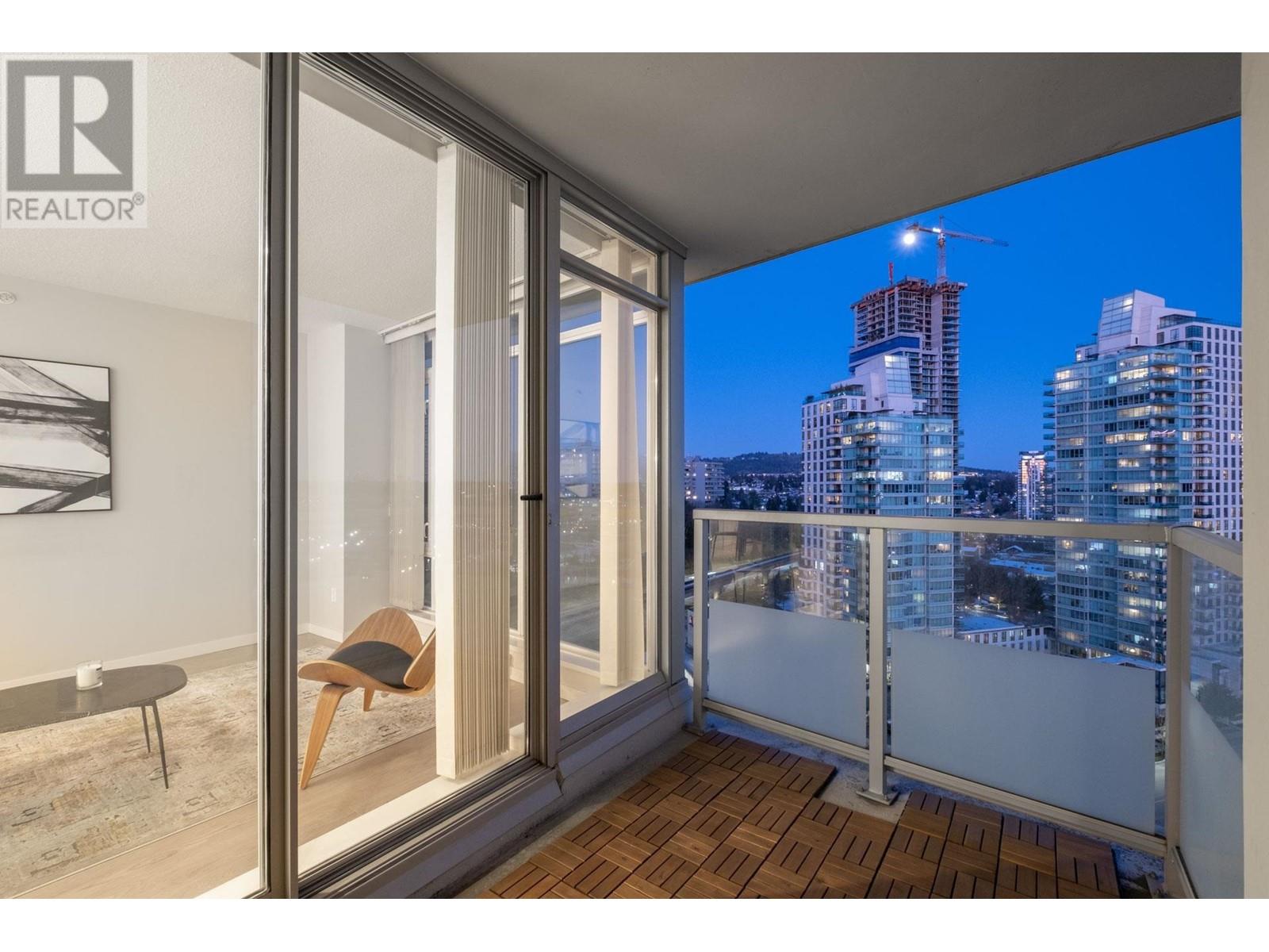 Listing Picture 14 of 16 : 1906 2133 DOUGLAS ROAD, Burnaby / 本拿比 - 魯藝地產 Yvonne Lu Group - MLS Medallion Club Member