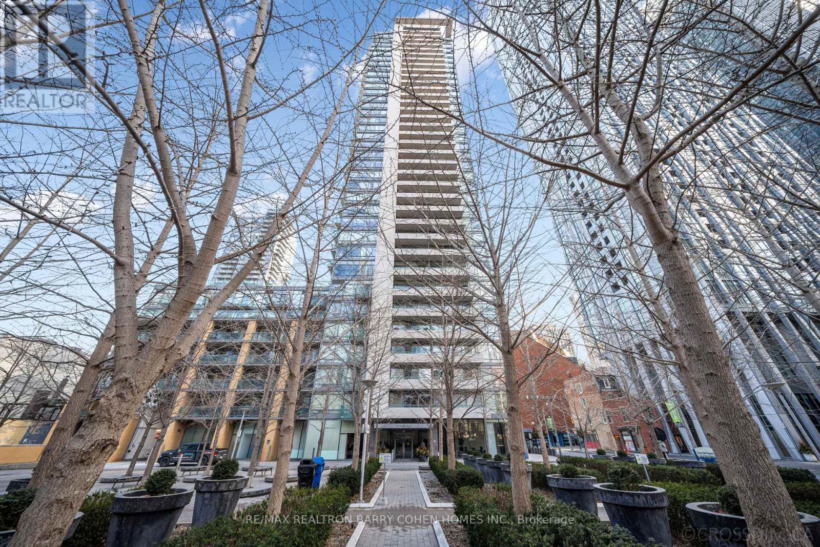 2901 - 18 Yorkville Avenue, Toronto, Ontario  M4W 3Y8 - Photo 1 - C12029213