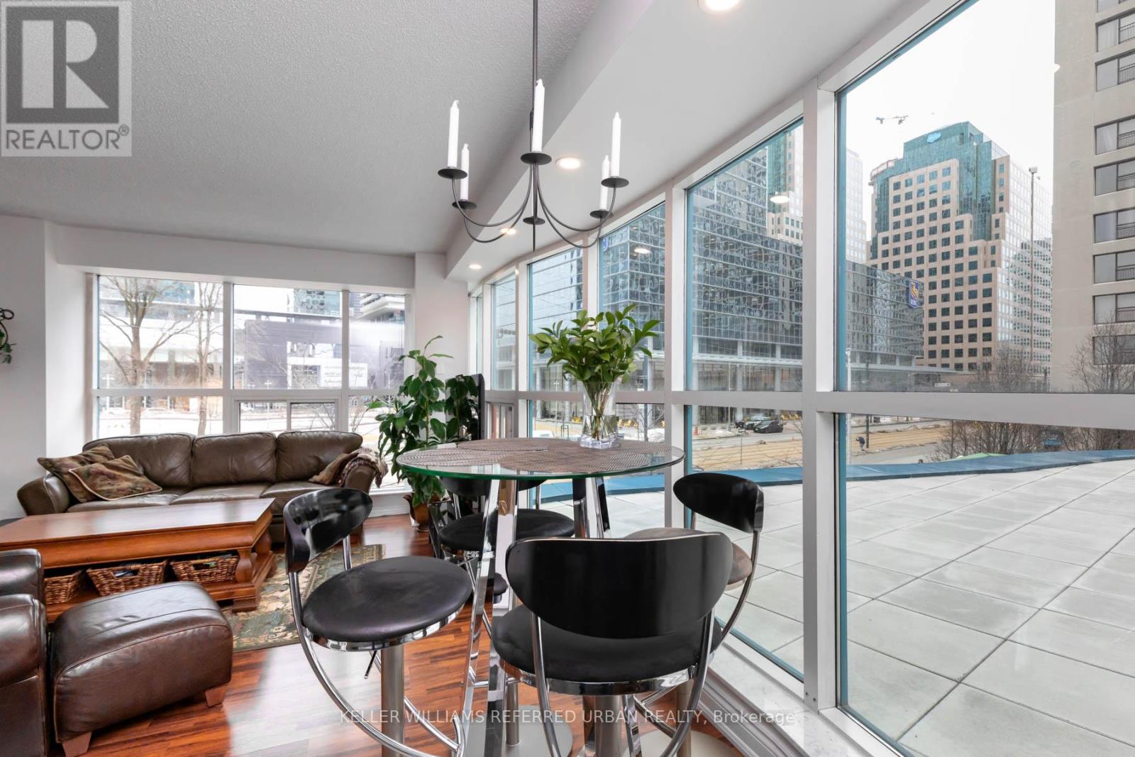 302 - 77 Harbour Square, Toronto, Ontario  M5J 2S2 - Photo 15 - C12029232