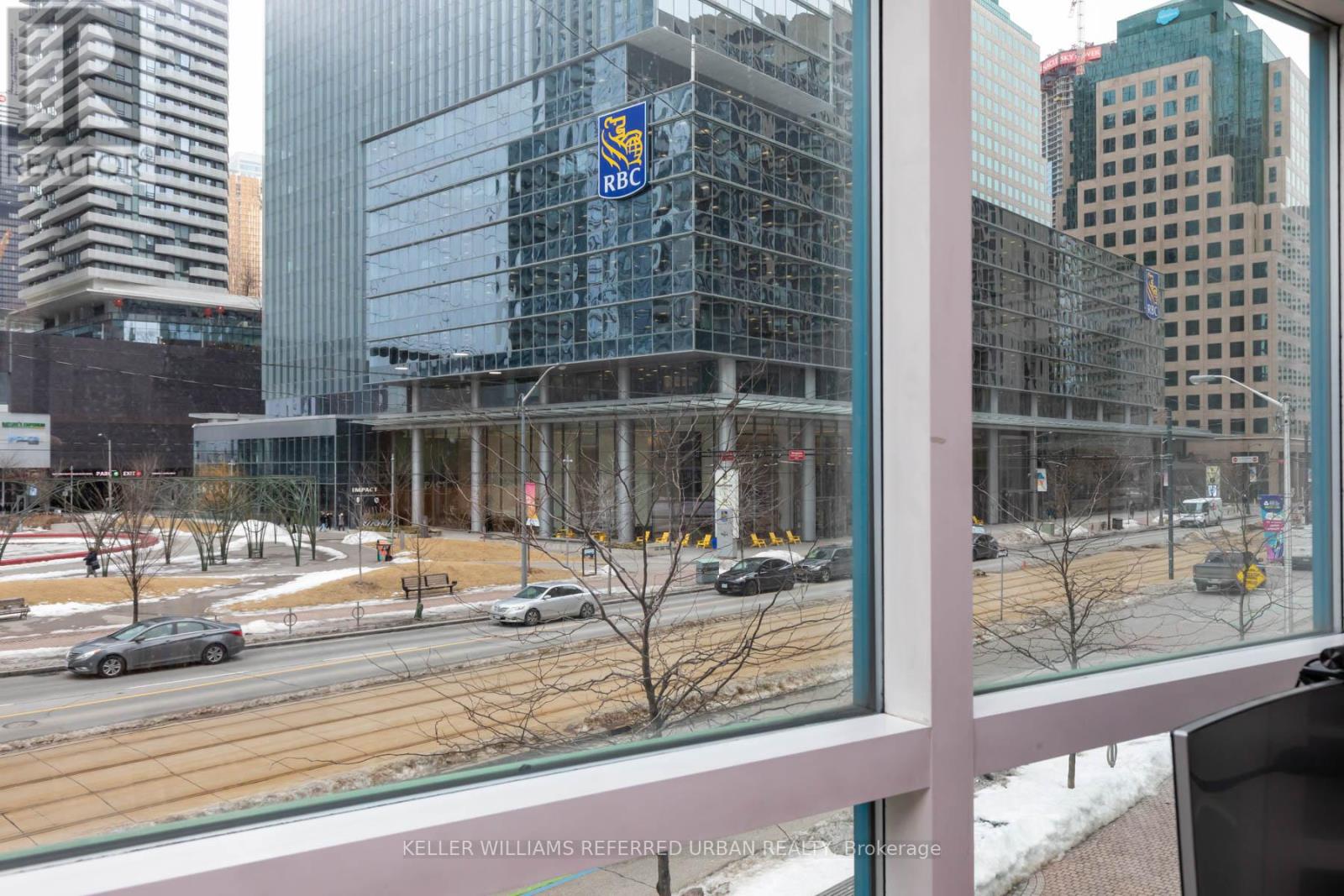 302 - 77 Harbour Square, Toronto, Ontario  M5J 2S2 - Photo 24 - C12029232