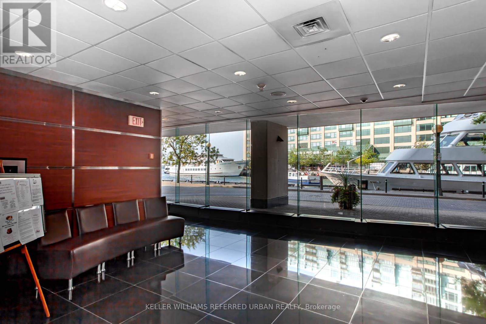 302 - 77 Harbour Square, Toronto, Ontario  M5J 2S2 - Photo 31 - C12029232