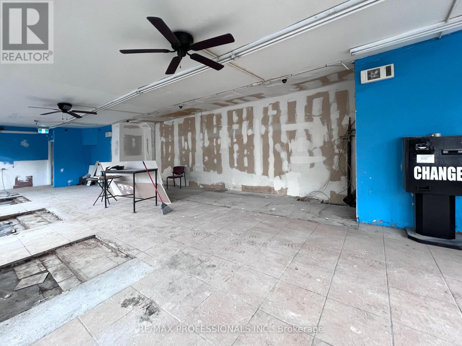 Main - 345 Dundas Street E, Toronto, Ontario  M5A 2A2 - Photo 9 - C12029275
