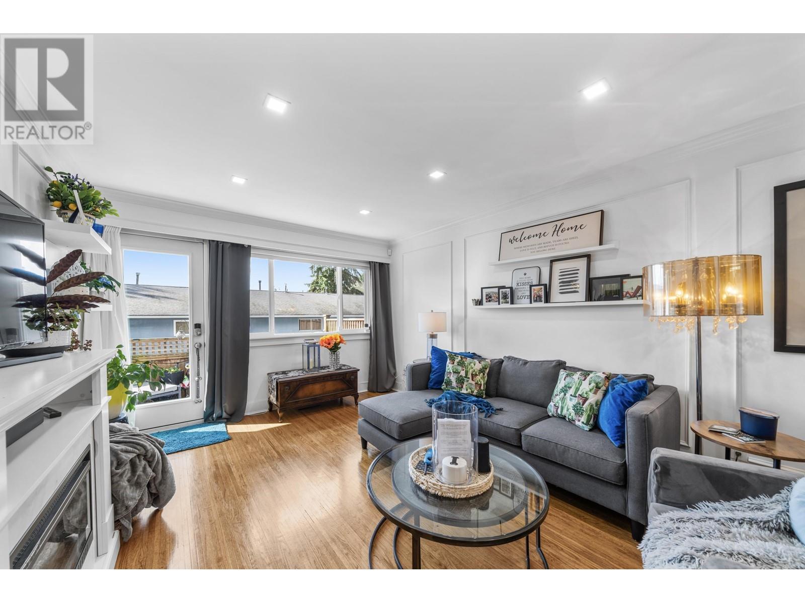 Property at 341 MARATHON COURT image 3