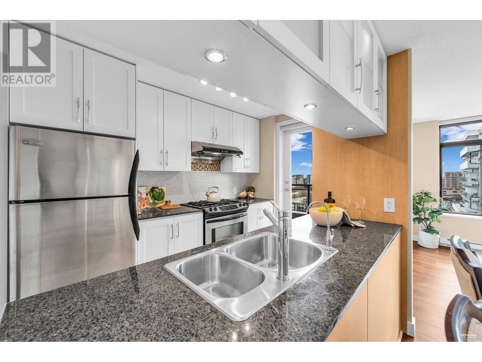 Listing Picture 10 of 36 : 1603 6351 BUSWELL STREET, Richmond / 烈治文 - 魯藝地產 Yvonne Lu Group - MLS Medallion Club Member