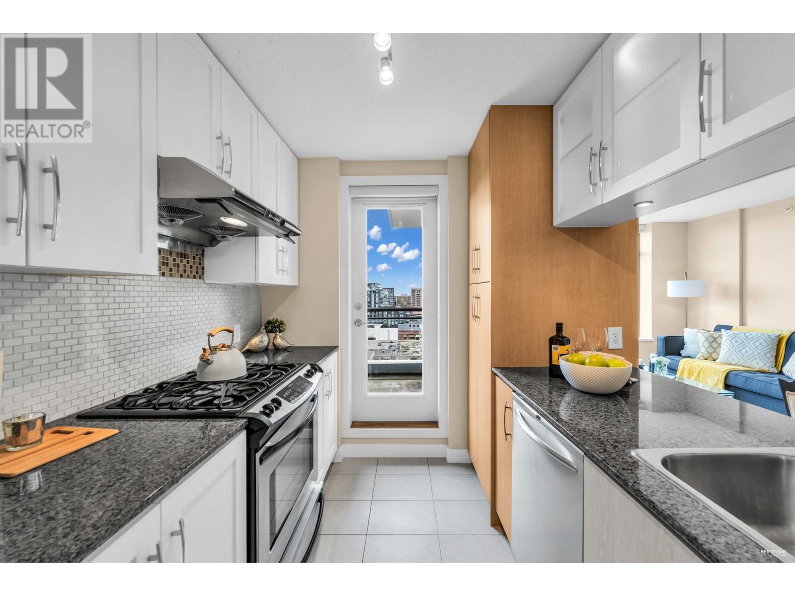 Listing Picture 9 of 36 : 1603 6351 BUSWELL STREET, Richmond / 烈治文 - 魯藝地產 Yvonne Lu Group - MLS Medallion Club Member