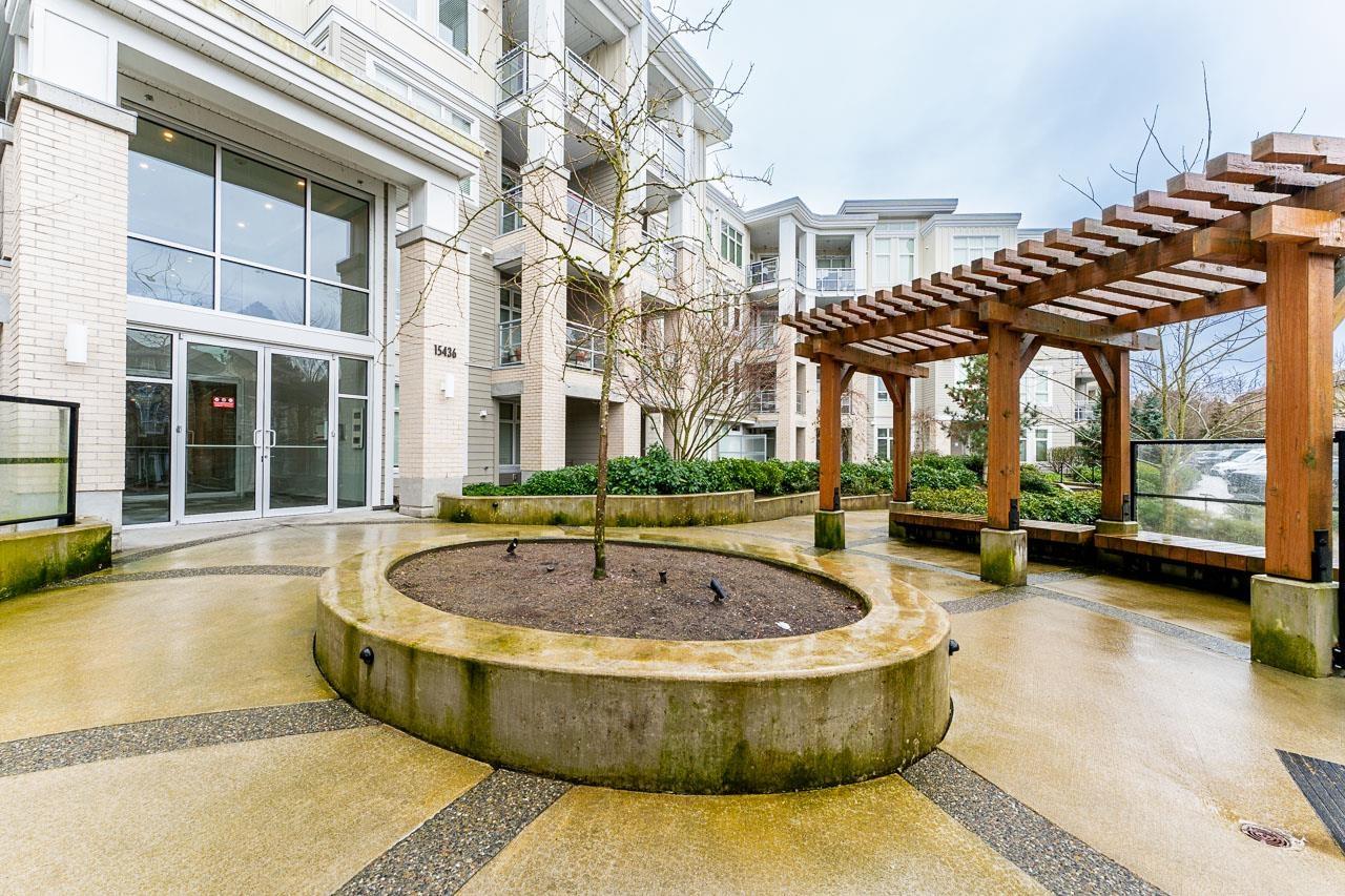 210 15436 31 AVENUE, Surrey, British Columbia