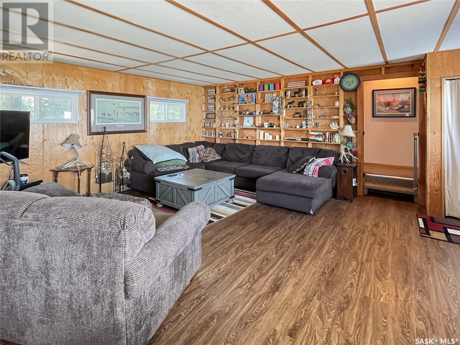 Property at 9 Kilcare DRIVE image 3