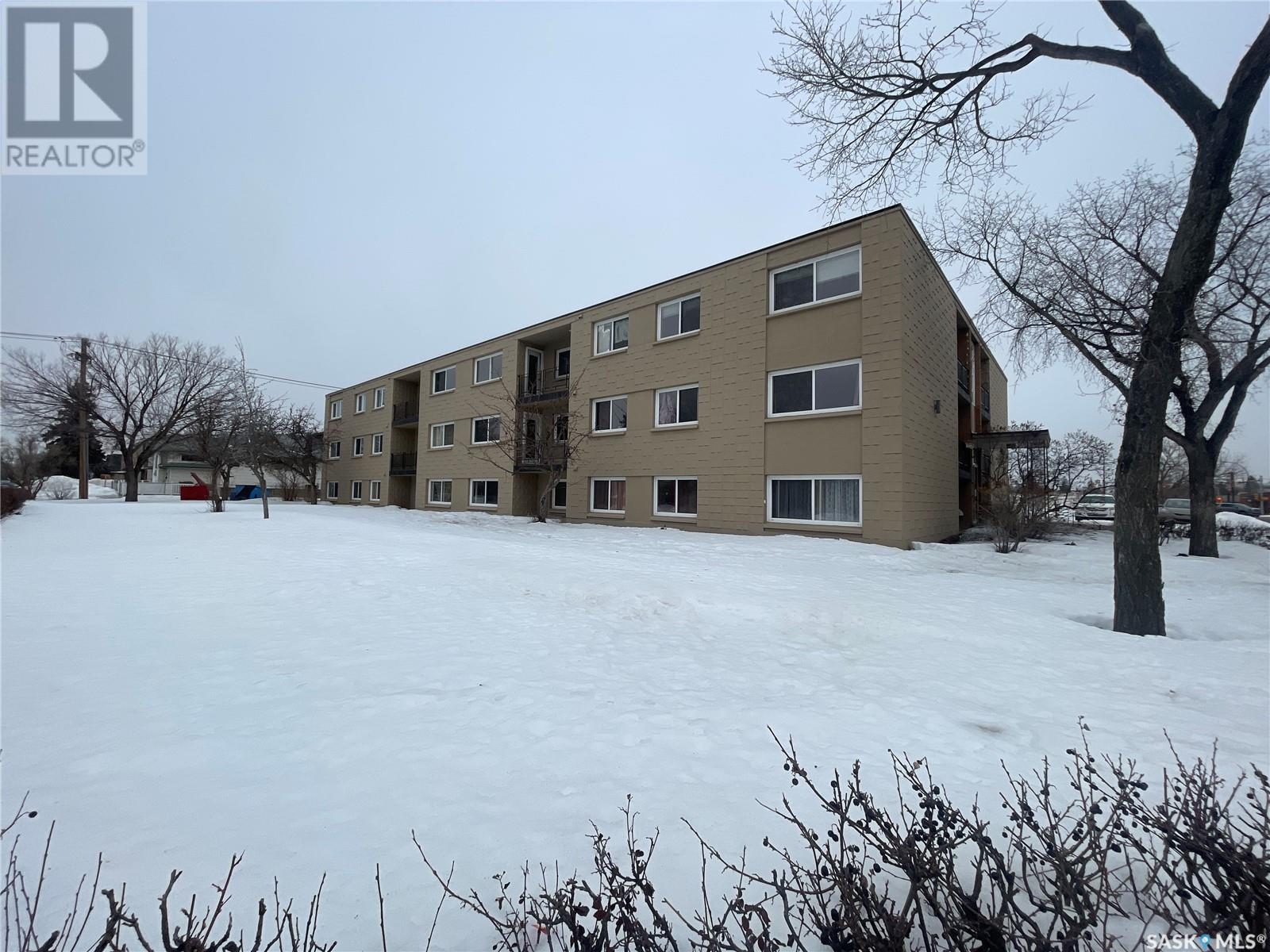 Property at 5 2620 5th AVENUE N image 2