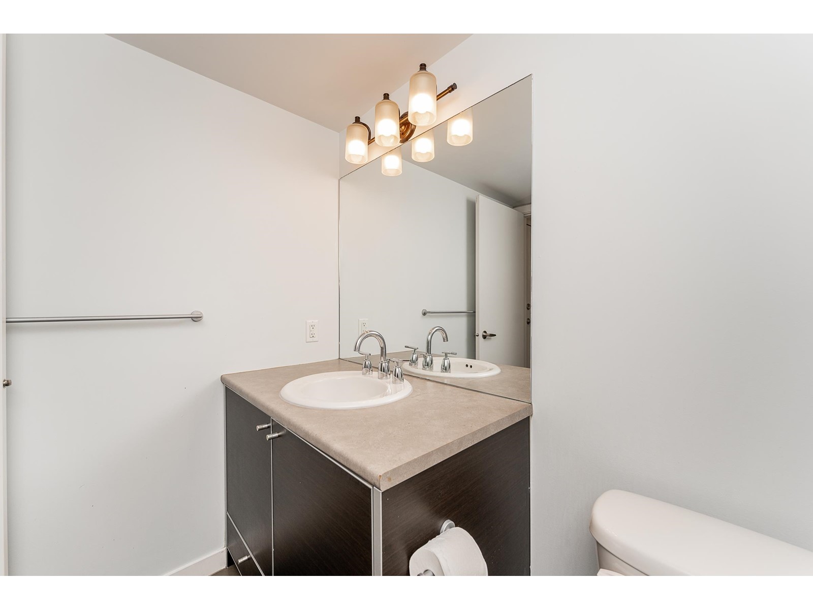 2503 9981 Whalley Boulevard, Surrey, British Columbia  V3T 0G6 - Photo 9 - R2979362