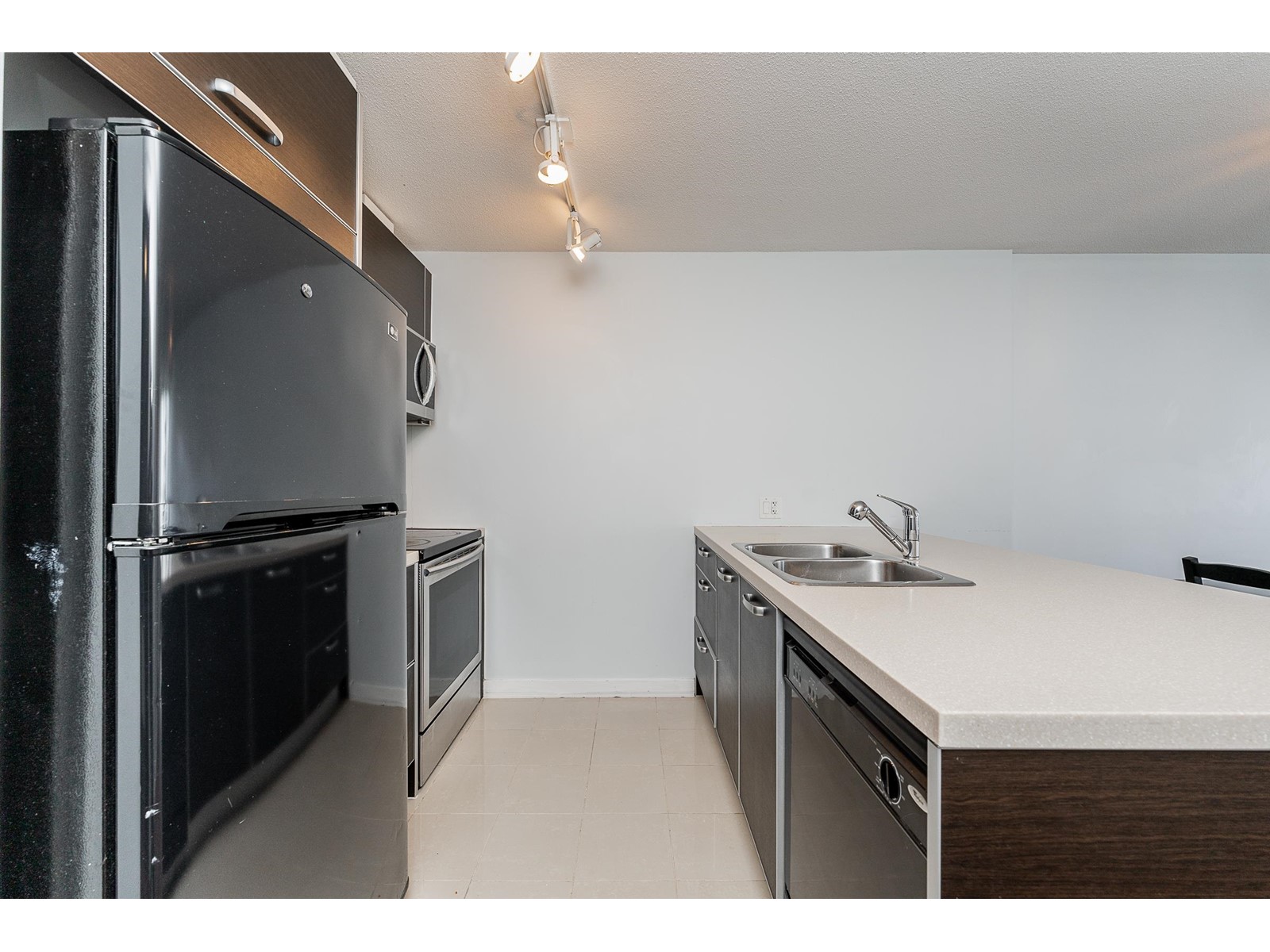 2503 9981 Whalley Boulevard, Surrey, British Columbia  V3T 0G6 - Photo 14 - R2979362
