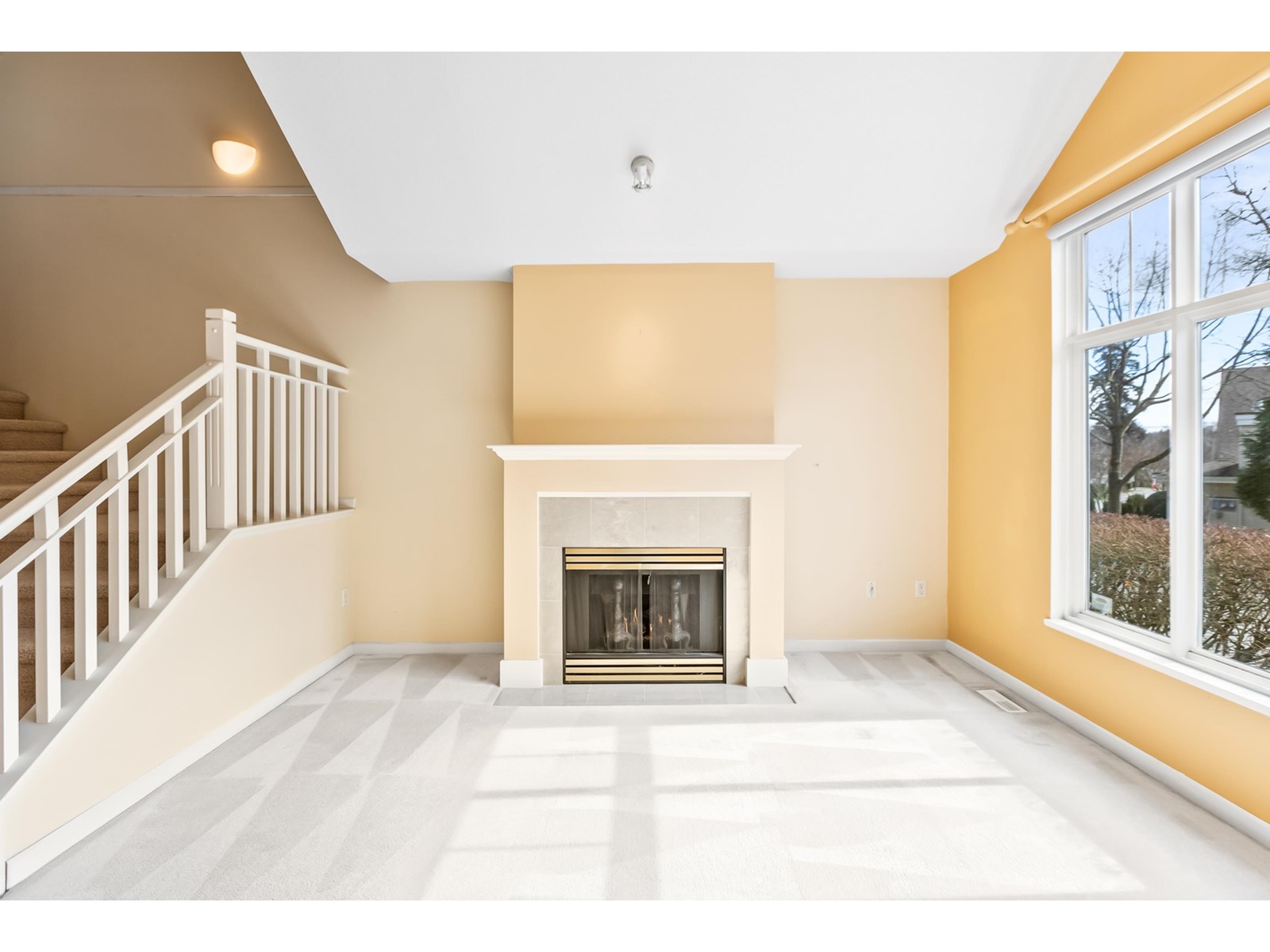 Property at 35 14877 33 AVENUE image 4