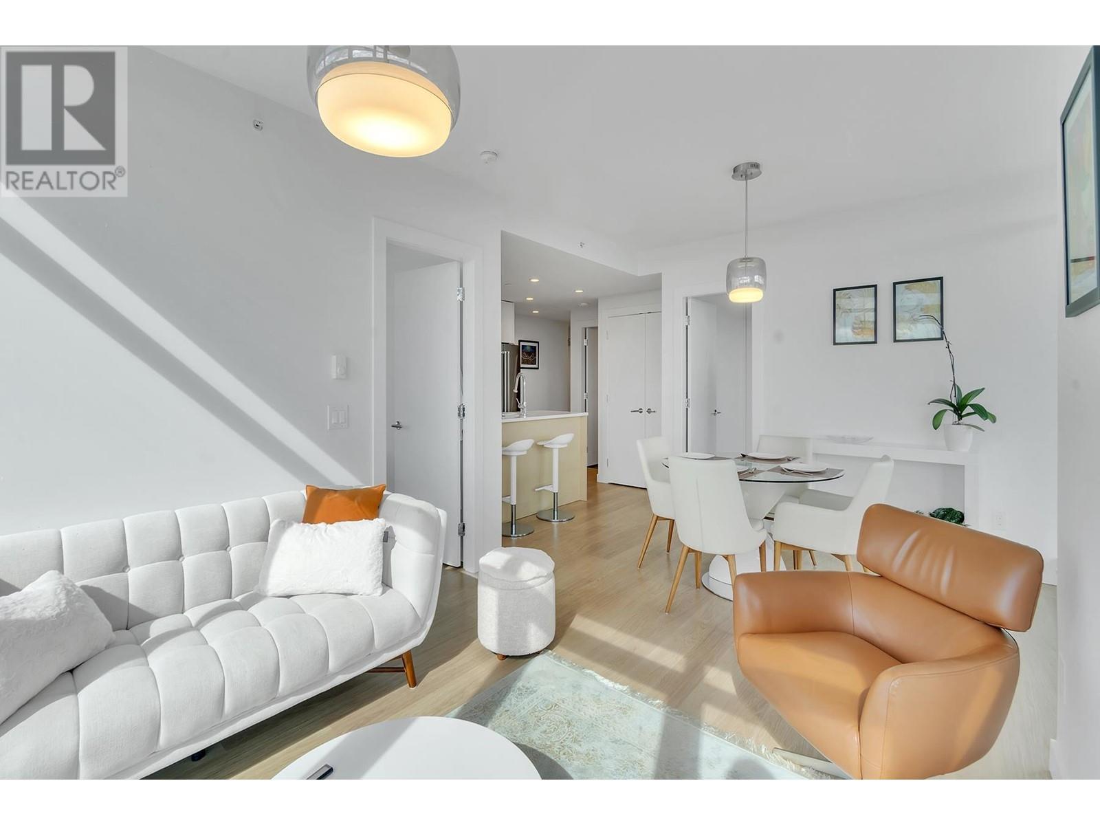 2109 525 Foster Avenue, Coquitlam, British Columbia  V3J 0H6 - Photo 13 - R2979272
