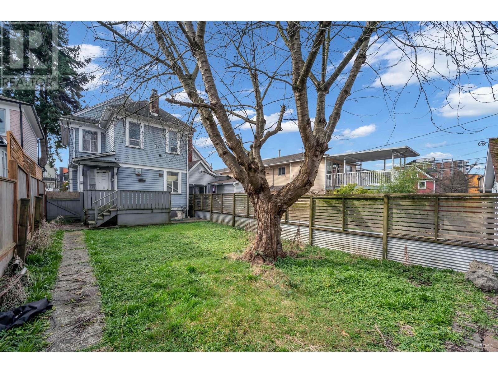 Listing Picture 8 of 26 : 1117 E PENDER STREET, Vancouver / 溫哥華 - 魯藝地產 Yvonne Lu Group - MLS Medallion Club Member