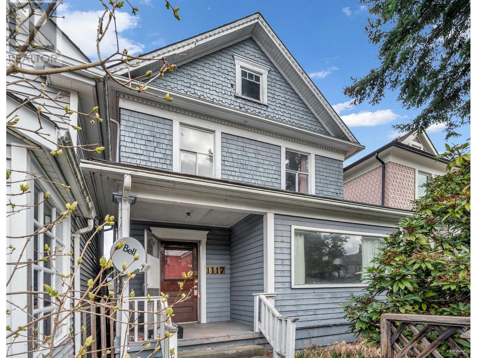 Listing Picture 2 of 26 : 1117 E PENDER STREET, Vancouver / 溫哥華 - 魯藝地產 Yvonne Lu Group - MLS Medallion Club Member
