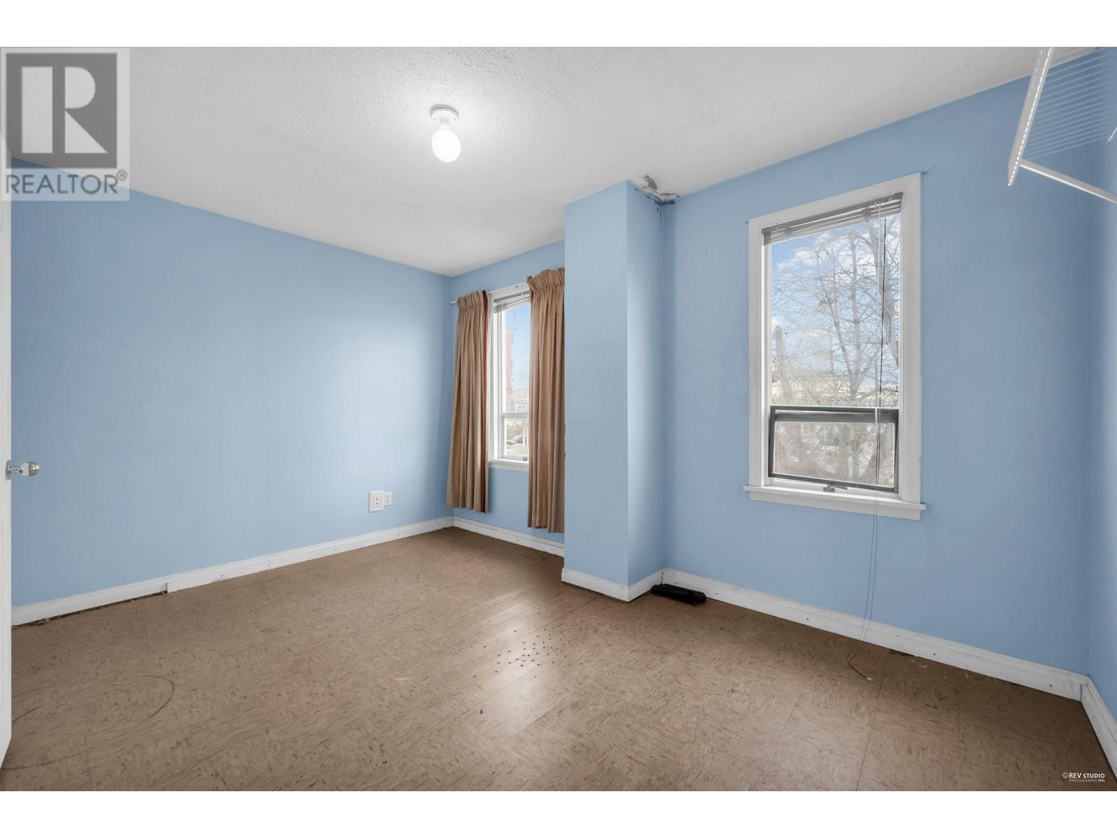 Listing Picture 23 of 26 : 1117 E PENDER STREET, Vancouver / 溫哥華 - 魯藝地產 Yvonne Lu Group - MLS Medallion Club Member