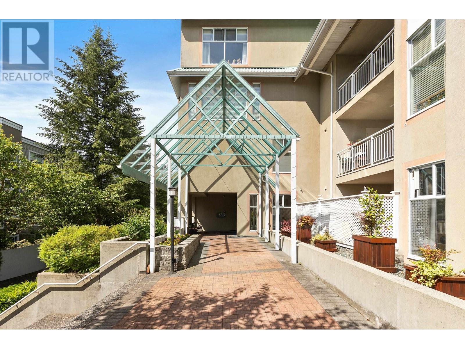 205 11609 227 Street, Maple Ridge, British Columbia  V2X 2L9 - Photo 2 - R2979731