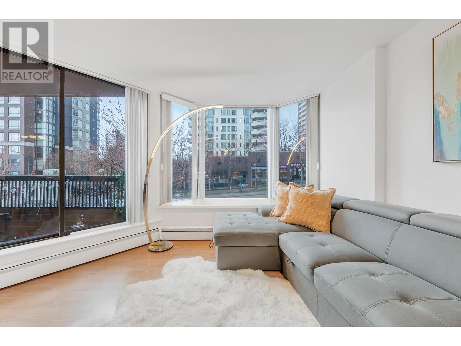 209 1330 Burrard Street, Vancouver, British Columbia  V6Z 2B8 - Photo 12 - R2979788