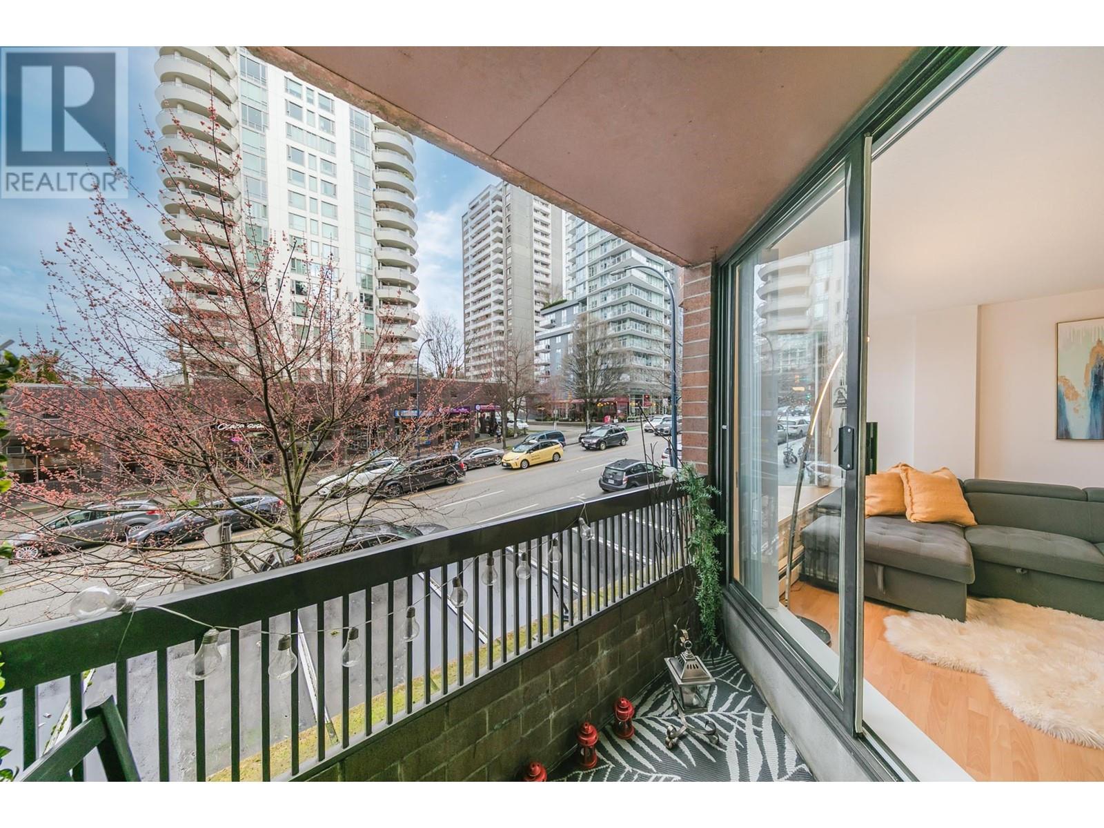 209 1330 Burrard Street, Vancouver, British Columbia  V6Z 2B8 - Photo 14 - R2979788