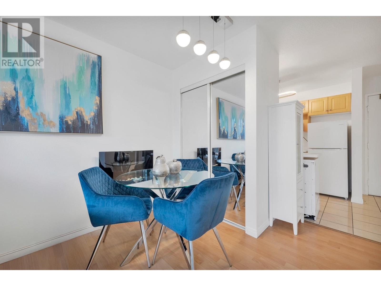 209 1330 Burrard Street, Vancouver, British Columbia  V6Z 2B8 - Photo 5 - R2979788