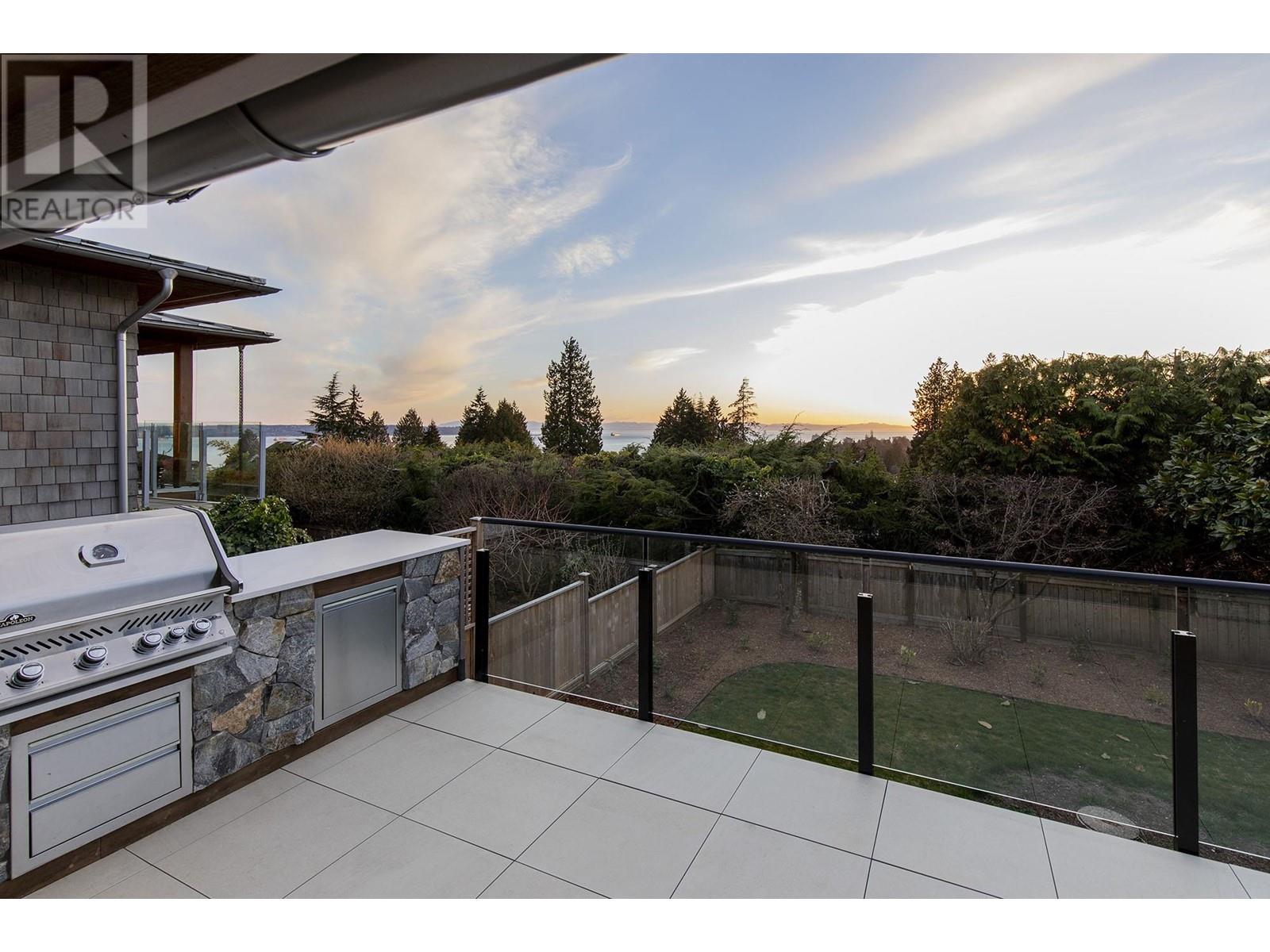 1045 Braeside Street, West Vancouver, British Columbia  V7T 2K7 - Photo 16 - R2979795