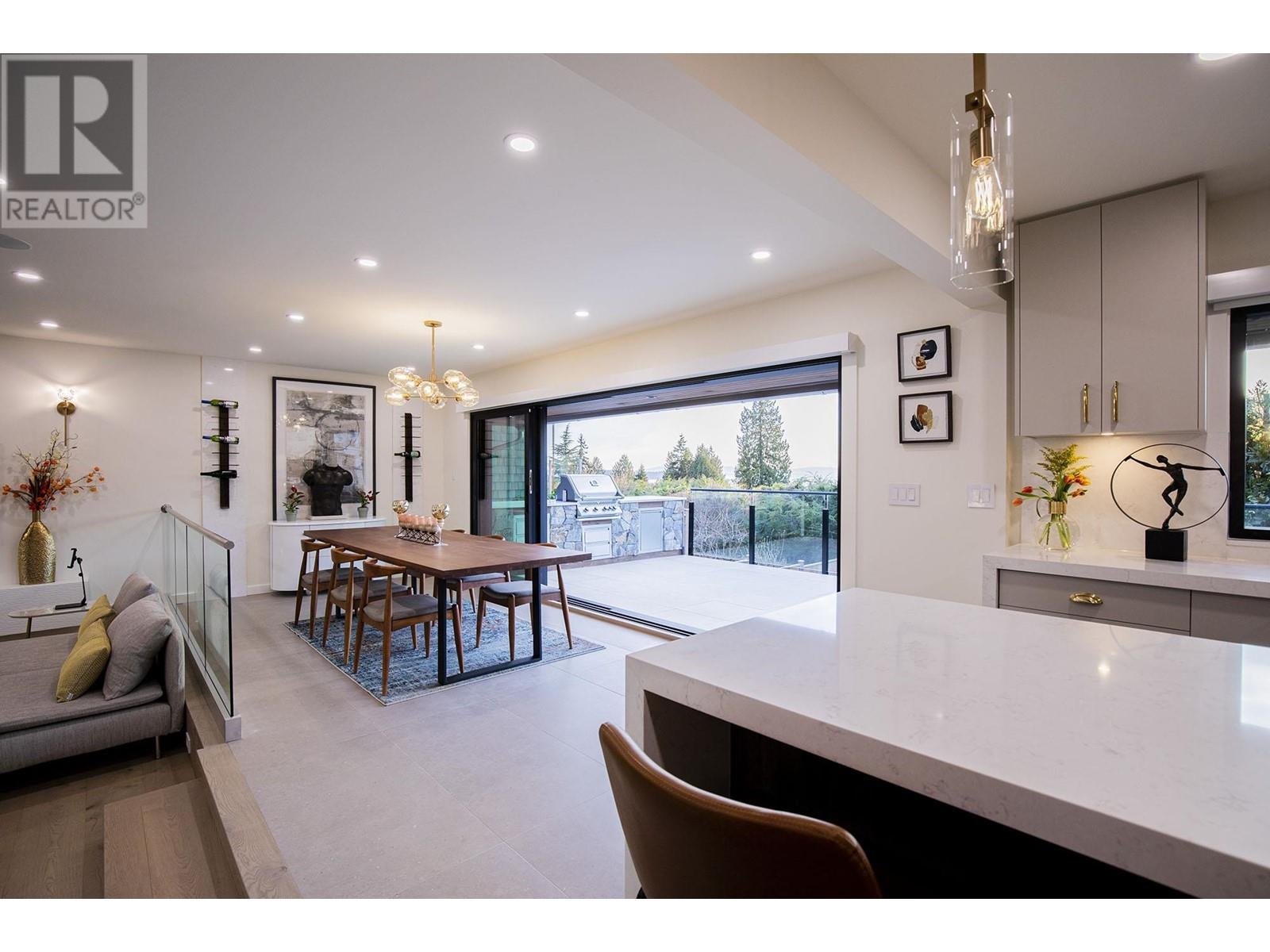 Property at 1045 BRAESIDE STREET image 4