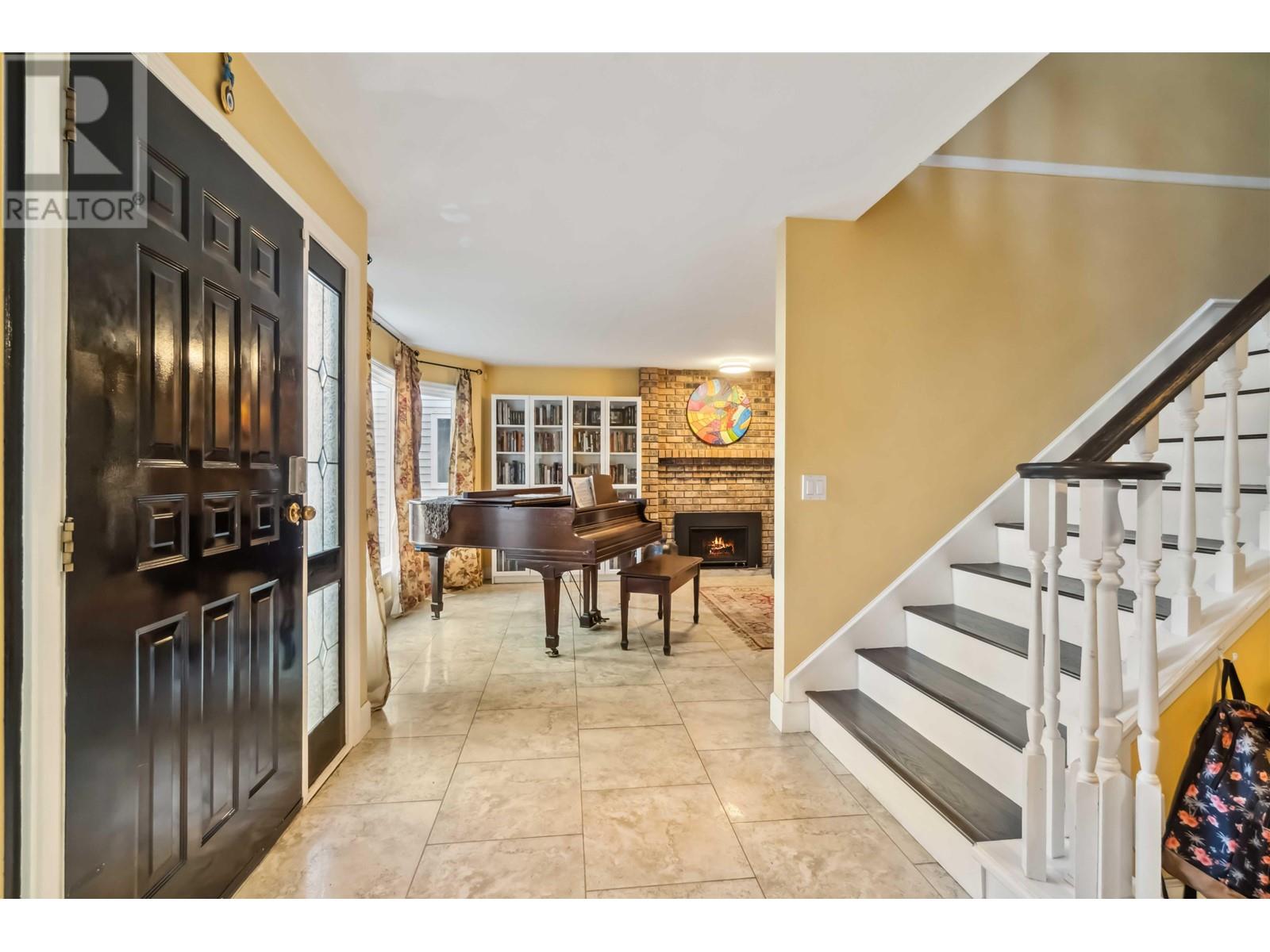 4030 Wedgewood Street, Port Coquitlam, British Columbia  V3B 6R5 - Photo 4 - R2979816