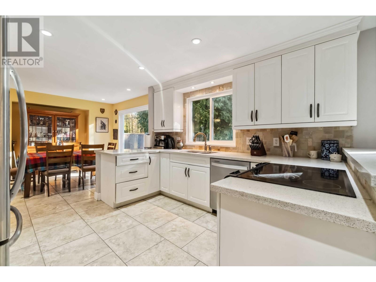 4030 Wedgewood Street, Port Coquitlam, British Columbia  V3B 6R5 - Photo 8 - R2979816