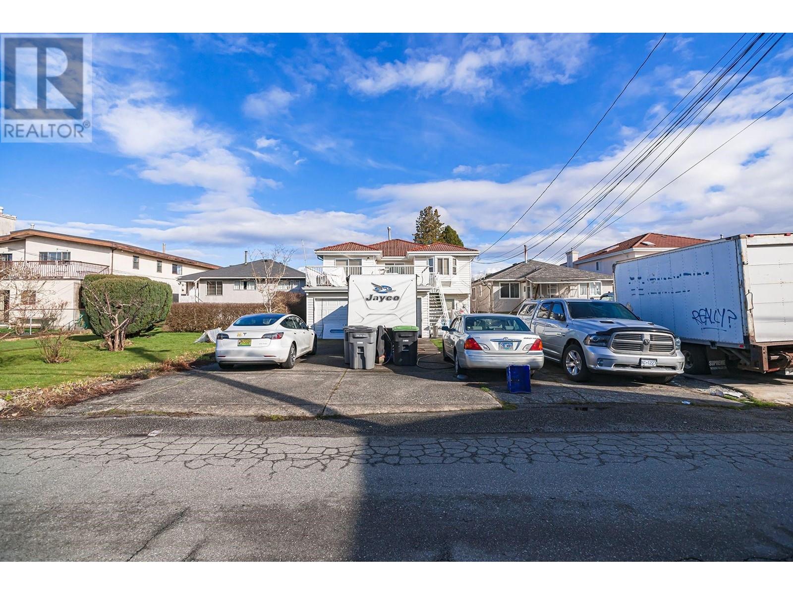 2226 E 39th Avenue, Vancouver, British Columbia  V5P 1H8 - Photo 4 - R2979854
