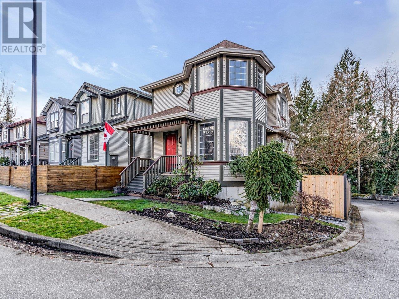 24364 101a Avenue, Maple Ridge, British Columbia  V2W 1W6 - Photo 1 - R2979815