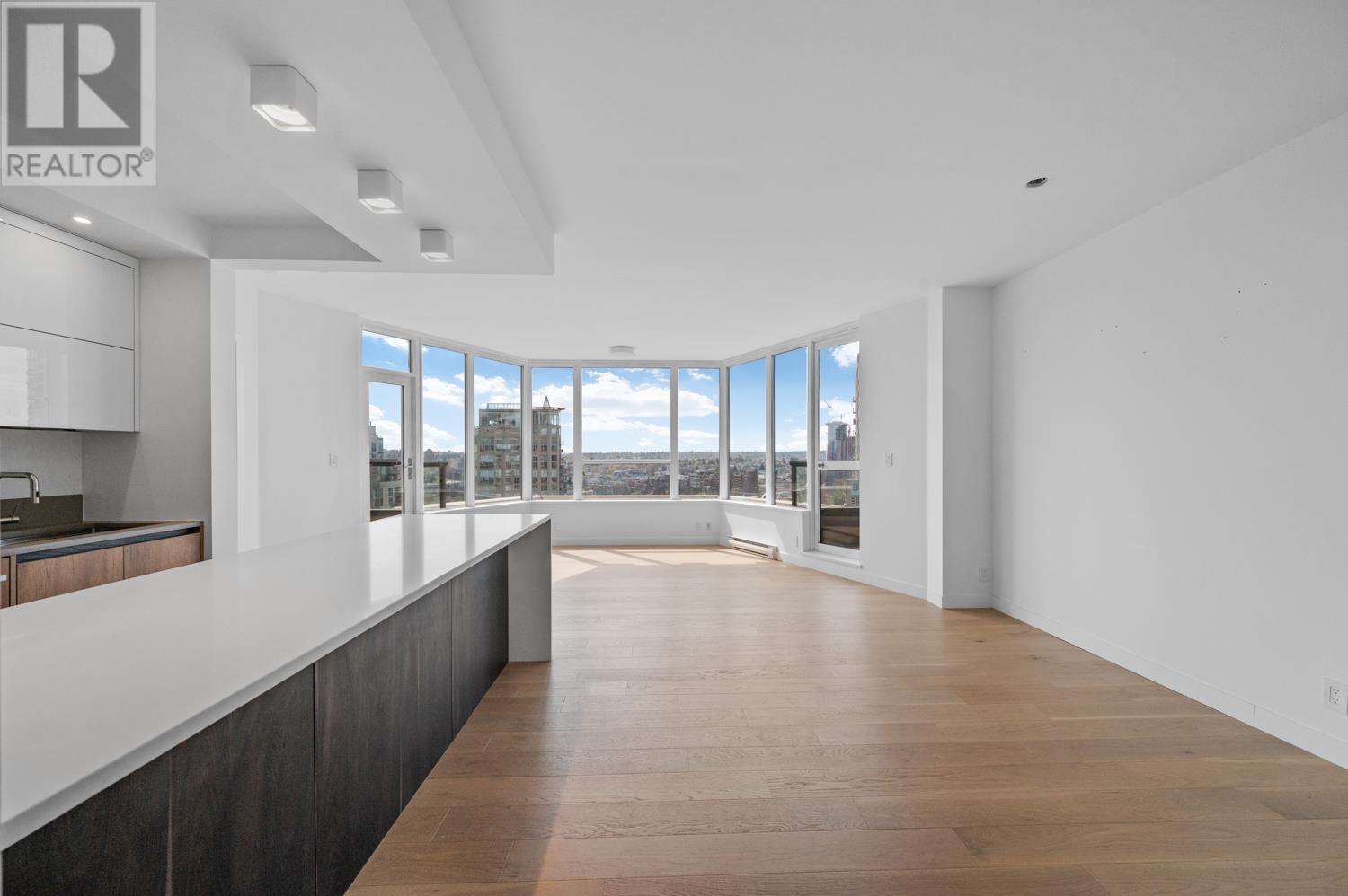 190x 1003 Pacific Street, Vancouver, British Columbia  V6E 4P2 - Photo 4 - R2979828