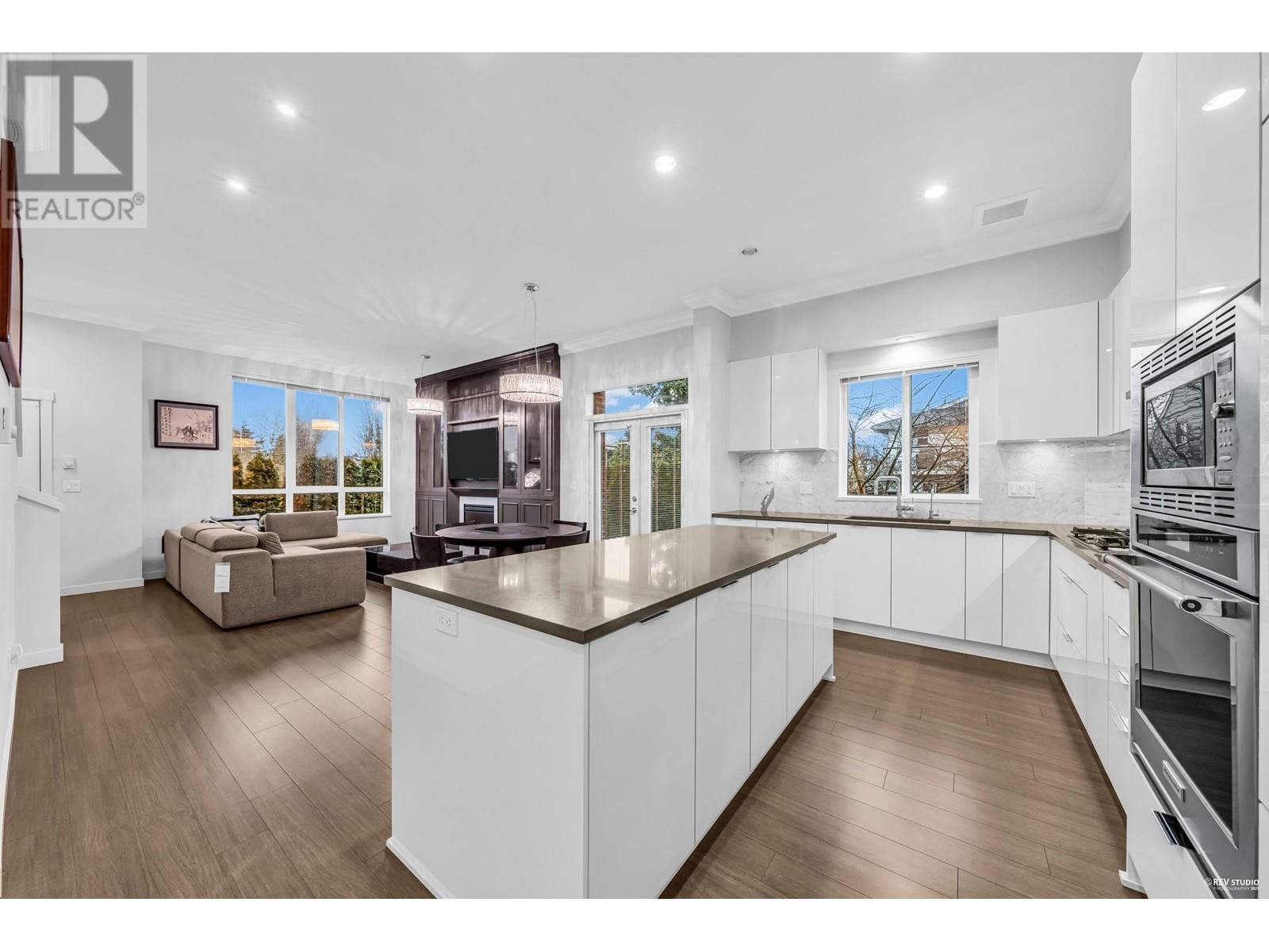Listing Picture 13 of 25 : 62 10388 NO. 2 ROAD, Richmond / 烈治文 - 魯藝地產 Yvonne Lu Group - MLS Medallion Club Member