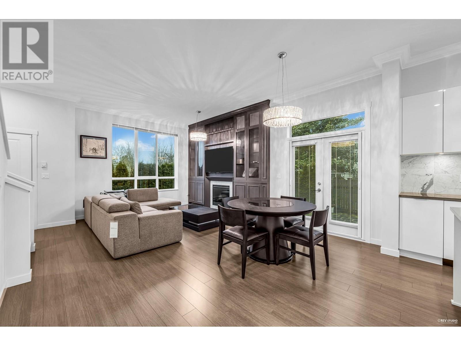 Listing Picture 11 of 25 : 62 10388 NO. 2 ROAD, Richmond / 烈治文 - 魯藝地產 Yvonne Lu Group - MLS Medallion Club Member