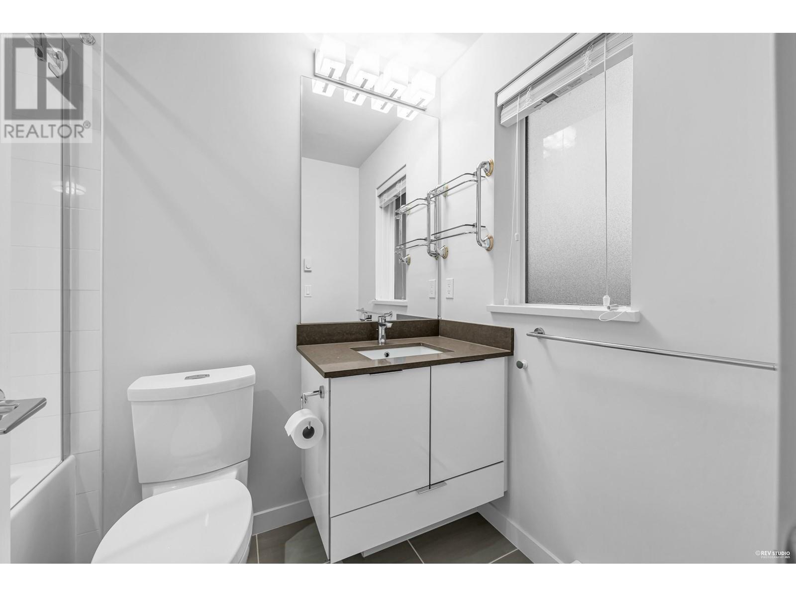 Listing Picture 19 of 25 : 62 10388 NO. 2 ROAD, Richmond / 烈治文 - 魯藝地產 Yvonne Lu Group - MLS Medallion Club Member