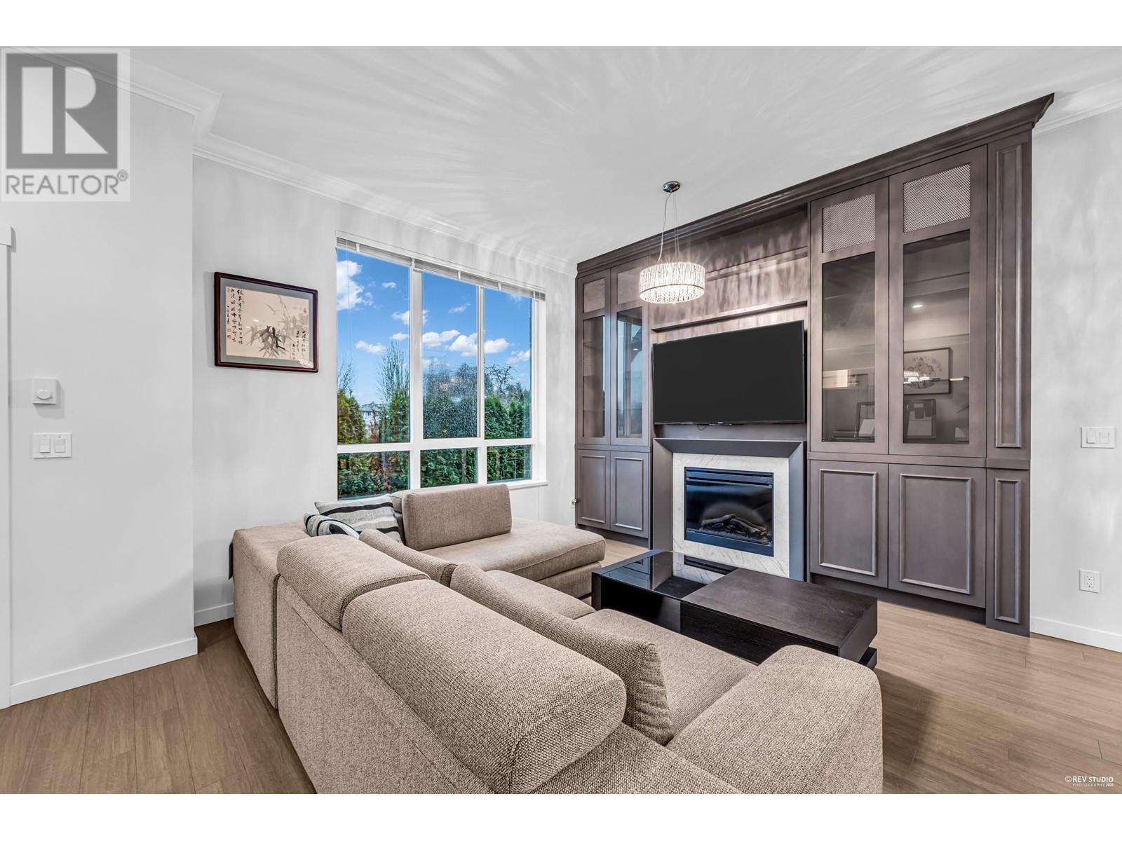 Listing Picture 6 of 25 : 62 10388 NO. 2 ROAD, Richmond / 烈治文 - 魯藝地產 Yvonne Lu Group - MLS Medallion Club Member