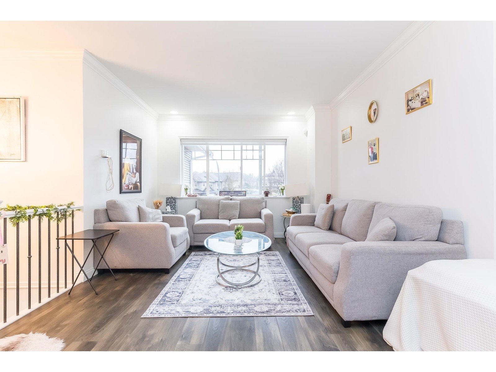 33883 Hollister Place, Mission, British Columbia  V2V 7P6 - Photo 4 - R2973189