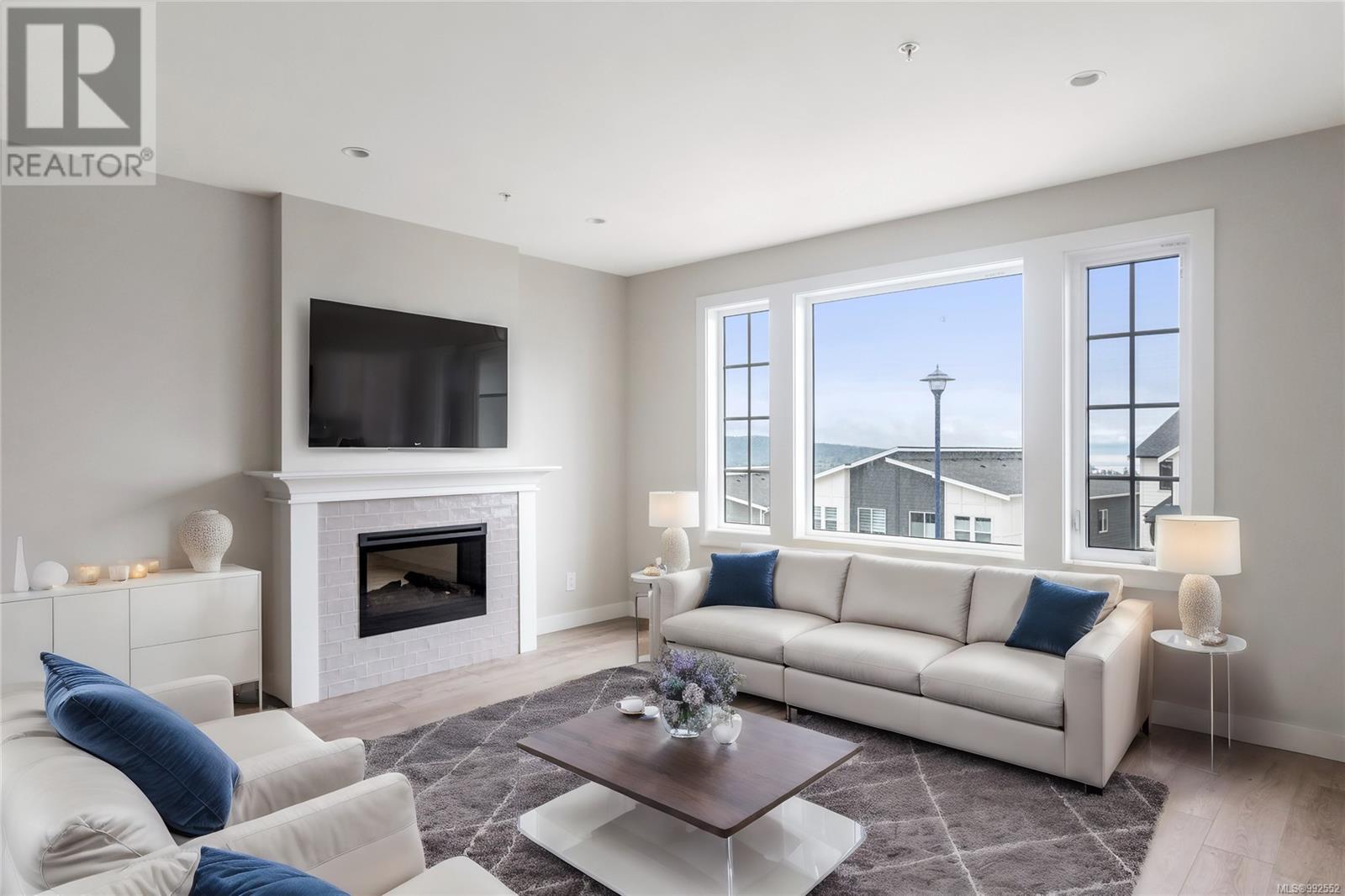 Property at 7052 Brailsford Pl image 1