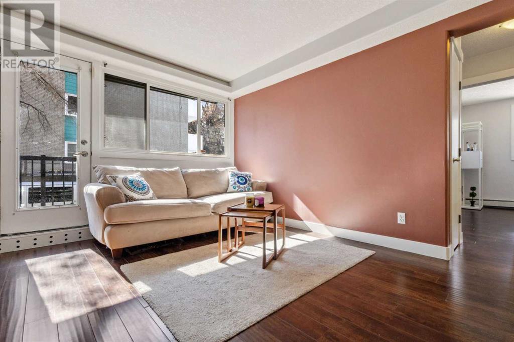 Property at 5, 2104 17 Street SW image 3
