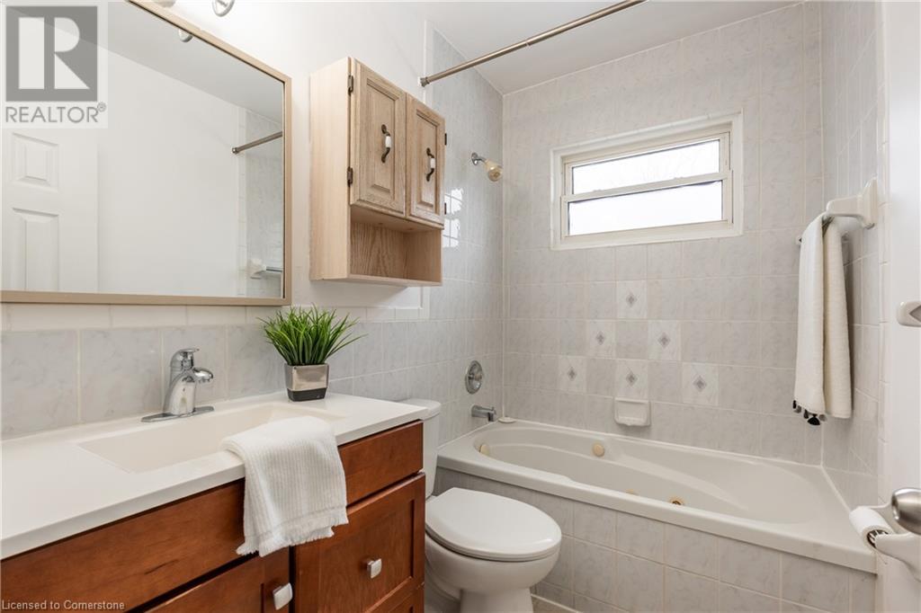 101 East 24th Street, Hamilton, Ontario  L8V 2X9 - Photo 17 - 40705760