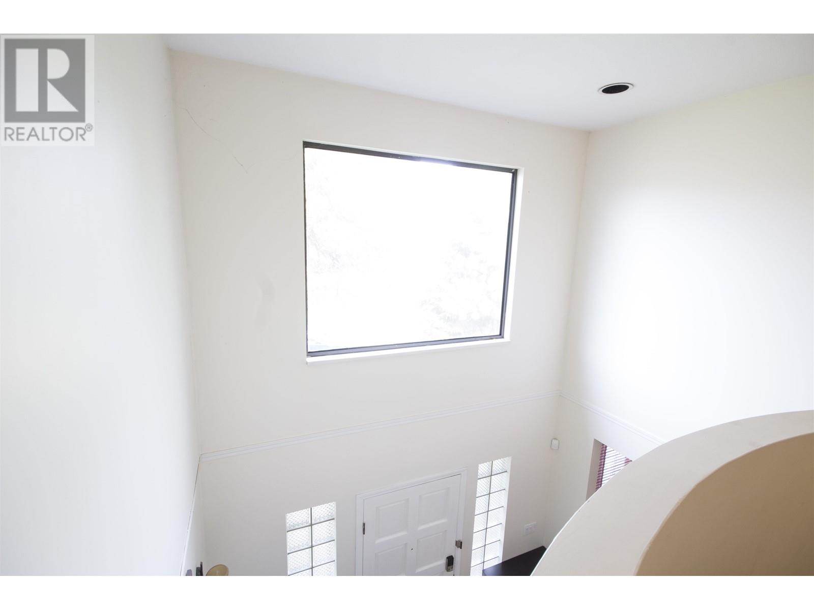 Listing Picture 4 of 40 : 64 W 39TH AVENUE, Vancouver / 溫哥華 - 魯藝地產 Yvonne Lu Group - MLS Medallion Club Member
