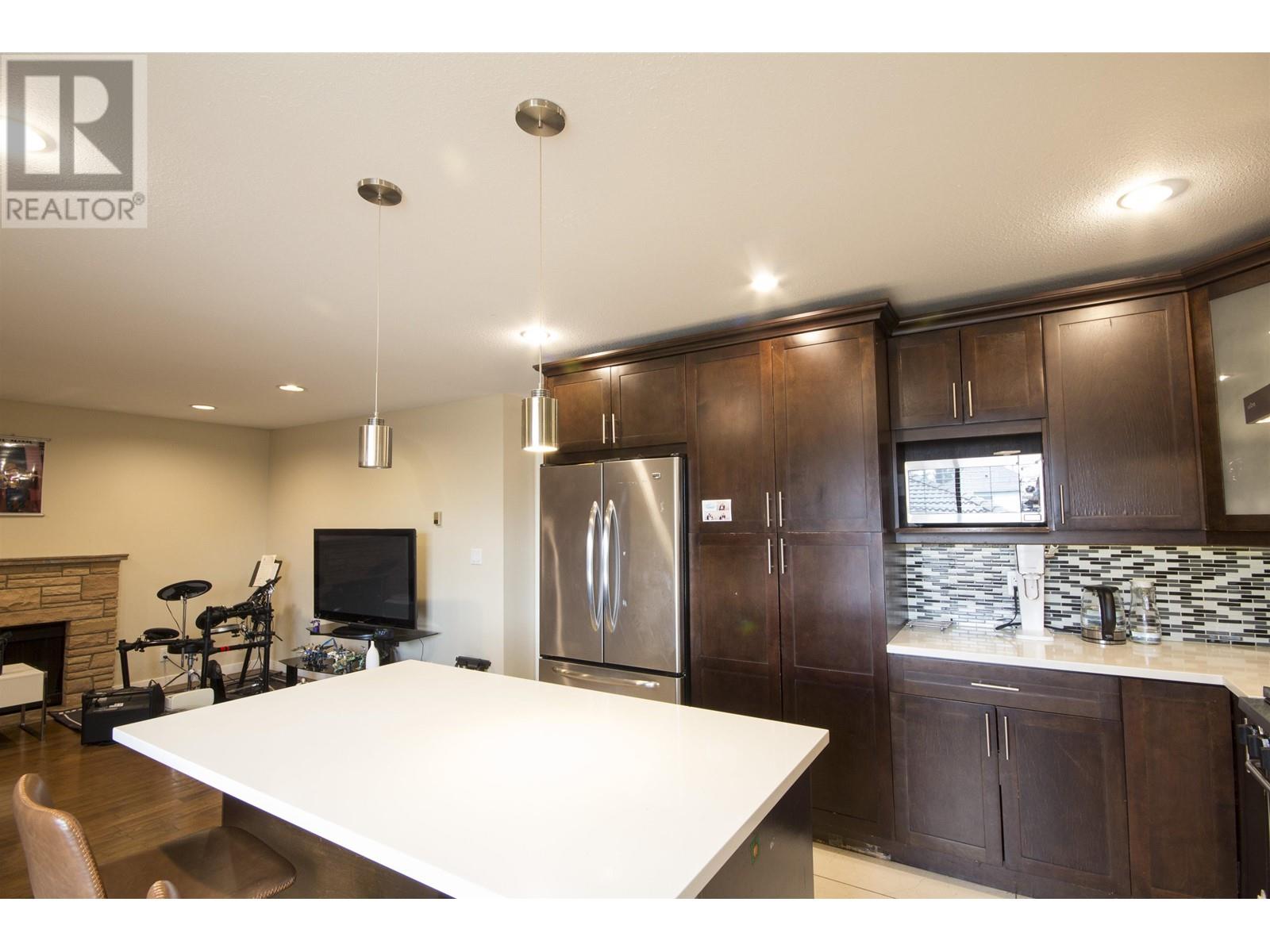 Listing Picture 14 of 40 : 64 W 39TH AVENUE, Vancouver / 溫哥華 - 魯藝地產 Yvonne Lu Group - MLS Medallion Club Member