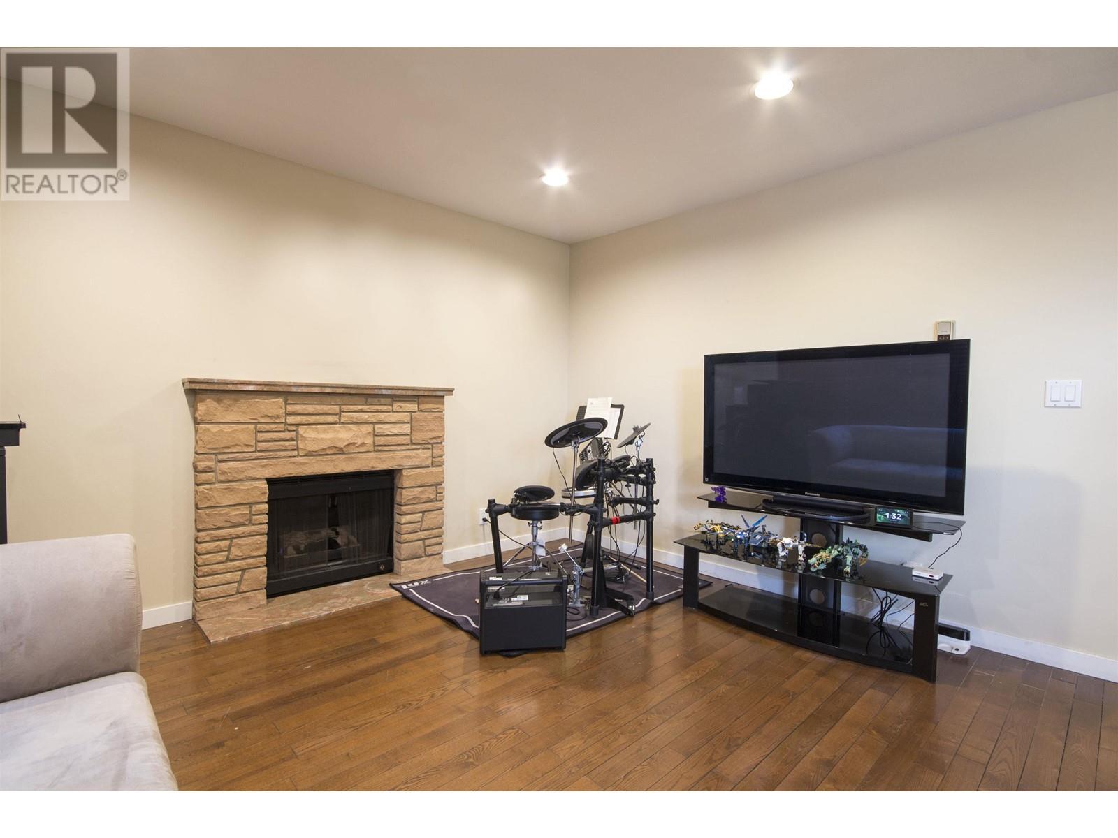 Listing Picture 16 of 40 : 64 W 39TH AVENUE, Vancouver / 溫哥華 - 魯藝地產 Yvonne Lu Group - MLS Medallion Club Member