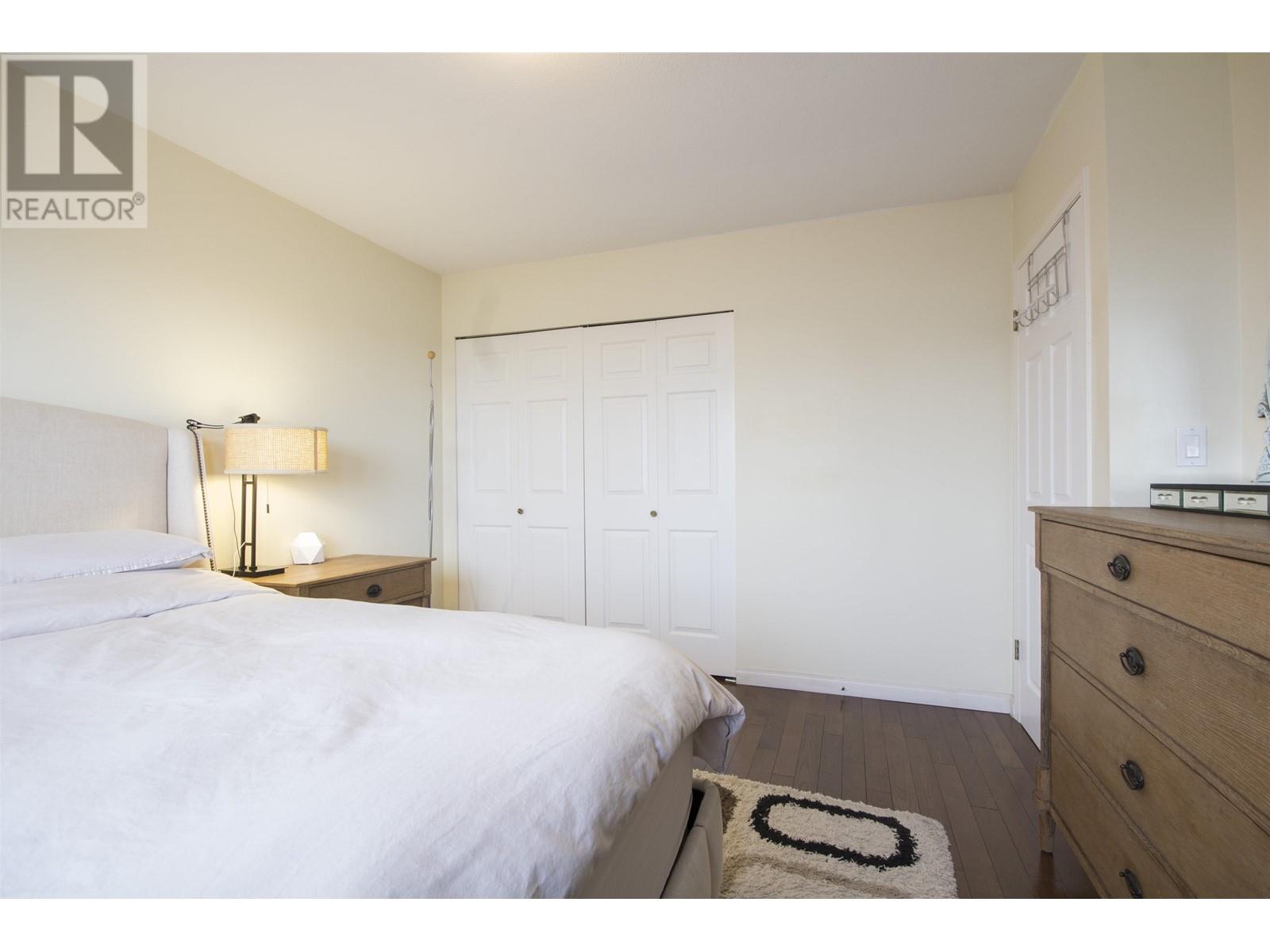 Listing Picture 29 of 40 : 64 W 39TH AVENUE, Vancouver / 溫哥華 - 魯藝地產 Yvonne Lu Group - MLS Medallion Club Member