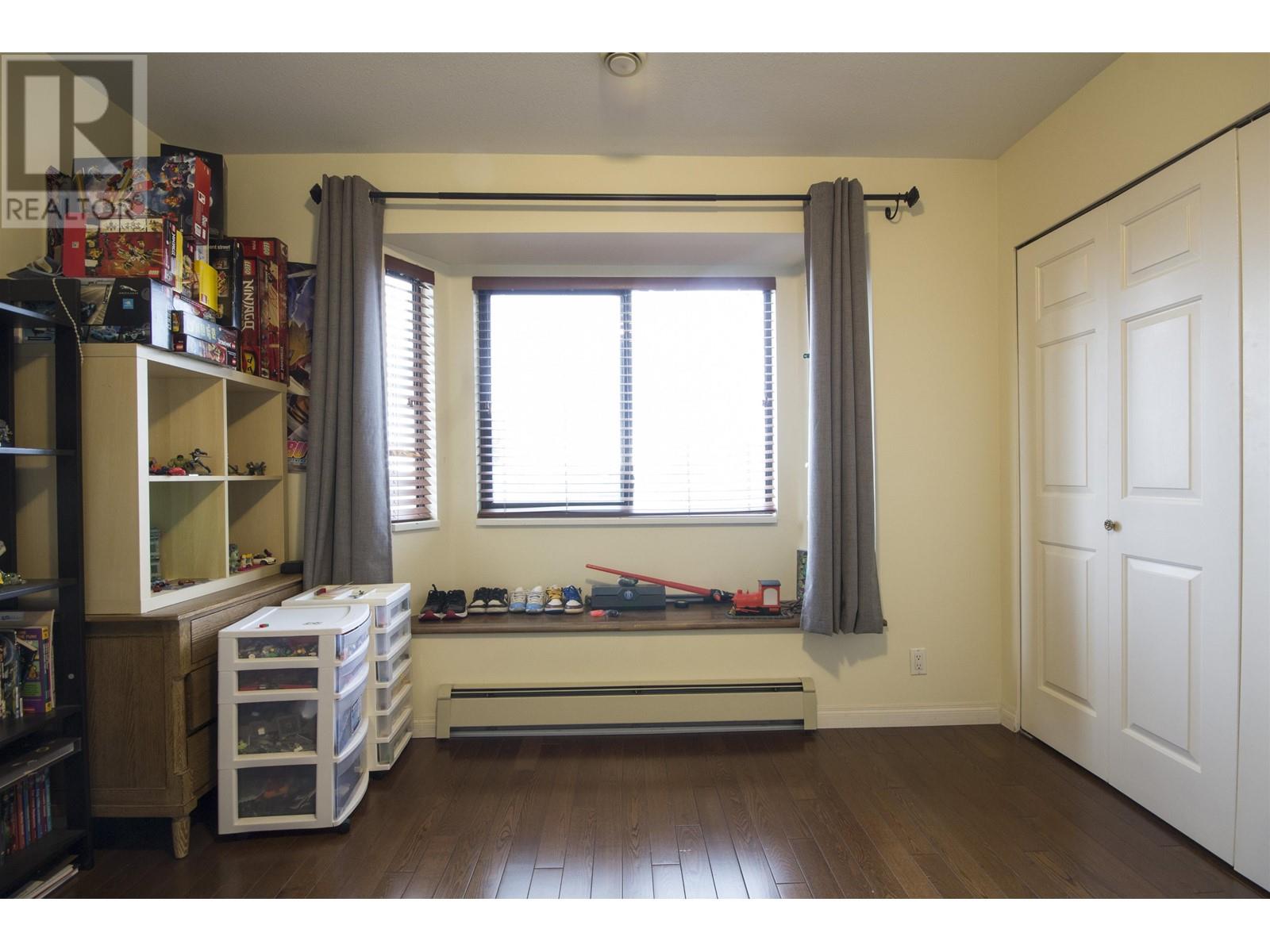 Listing Picture 26 of 40 : 64 W 39TH AVENUE, Vancouver / 溫哥華 - 魯藝地產 Yvonne Lu Group - MLS Medallion Club Member
