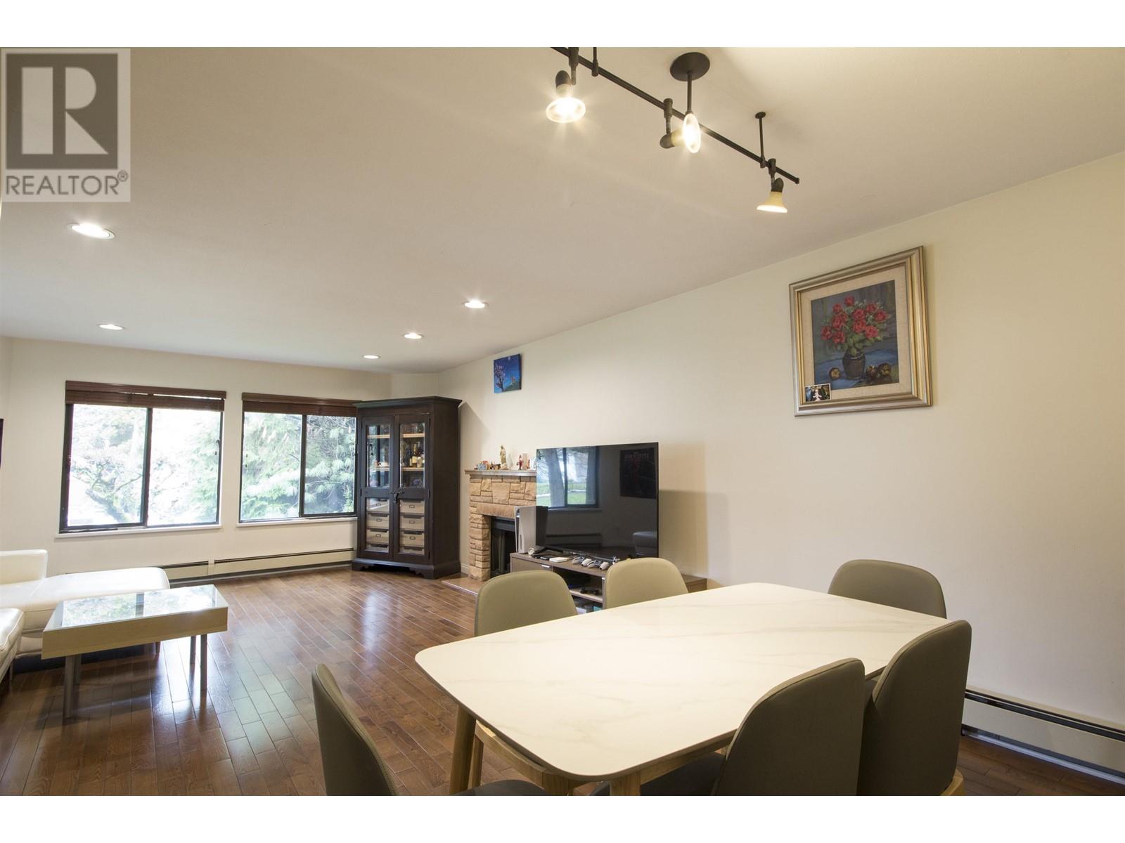 Listing Picture 10 of 40 : 64 W 39TH AVENUE, Vancouver / 溫哥華 - 魯藝地產 Yvonne Lu Group - MLS Medallion Club Member