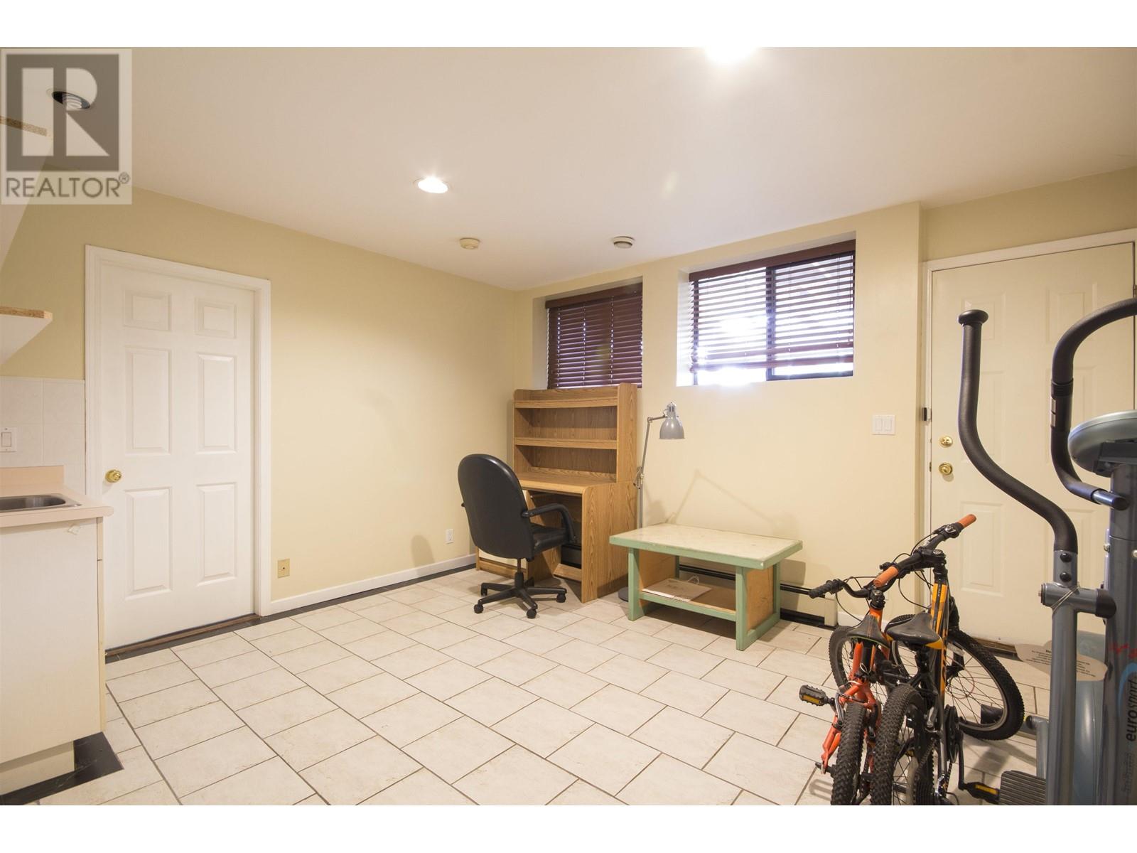Listing Picture 32 of 40 : 64 W 39TH AVENUE, Vancouver / 溫哥華 - 魯藝地產 Yvonne Lu Group - MLS Medallion Club Member
