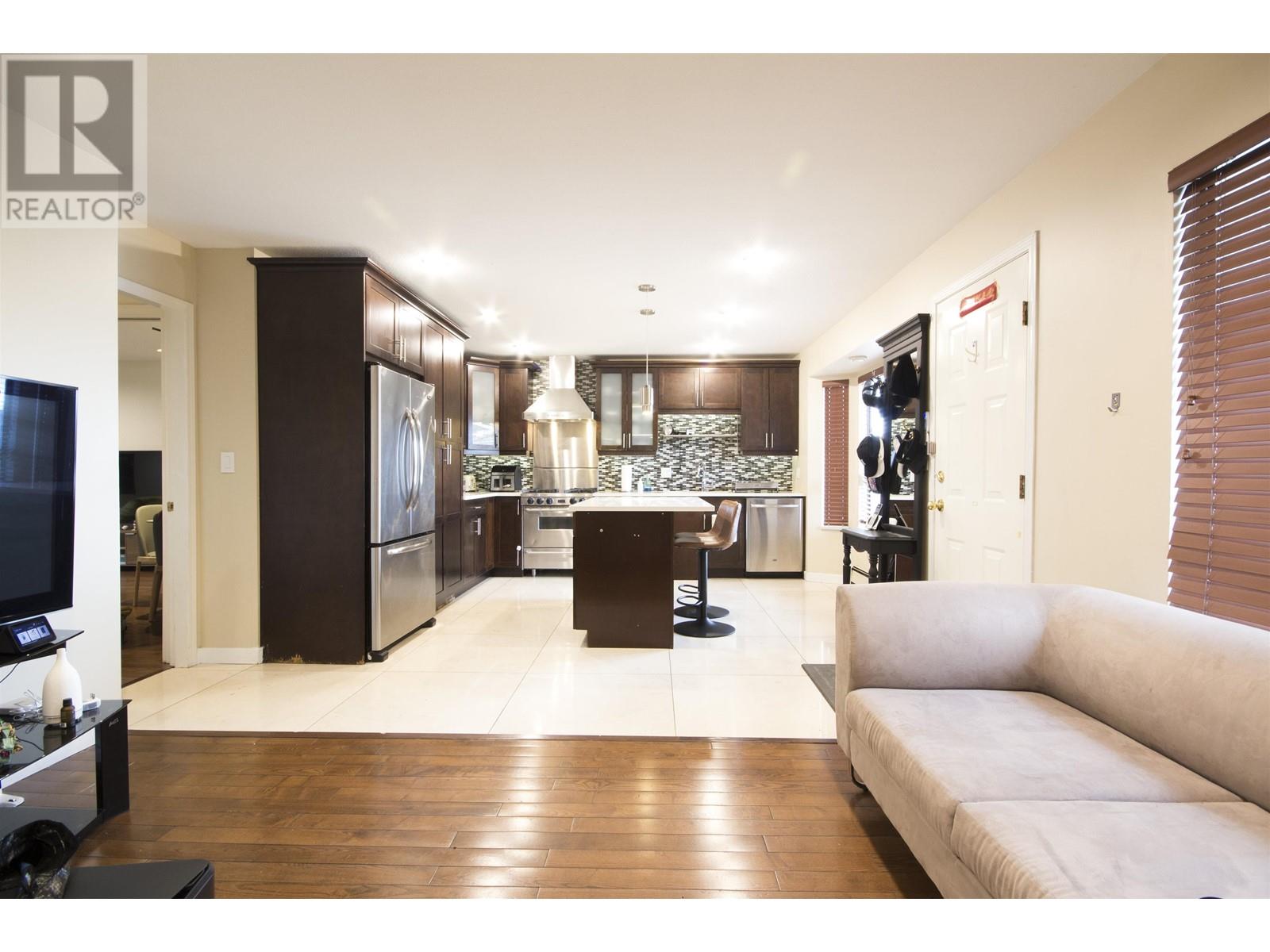 Listing Picture 18 of 40 : 64 W 39TH AVENUE, Vancouver / 溫哥華 - 魯藝地產 Yvonne Lu Group - MLS Medallion Club Member